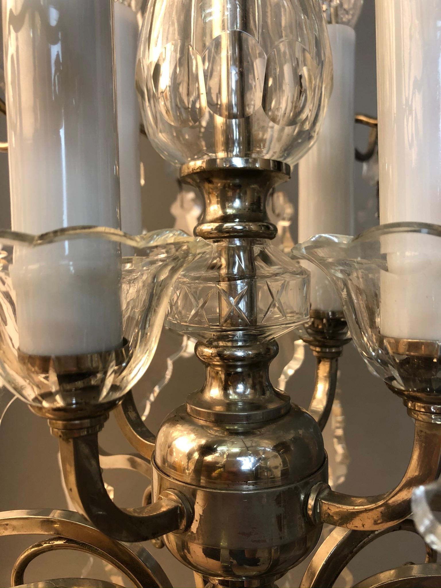 Lampadario in bronzo argentato e cristallo Attr. a Lobmeyr, 1920 circa in vendita 1