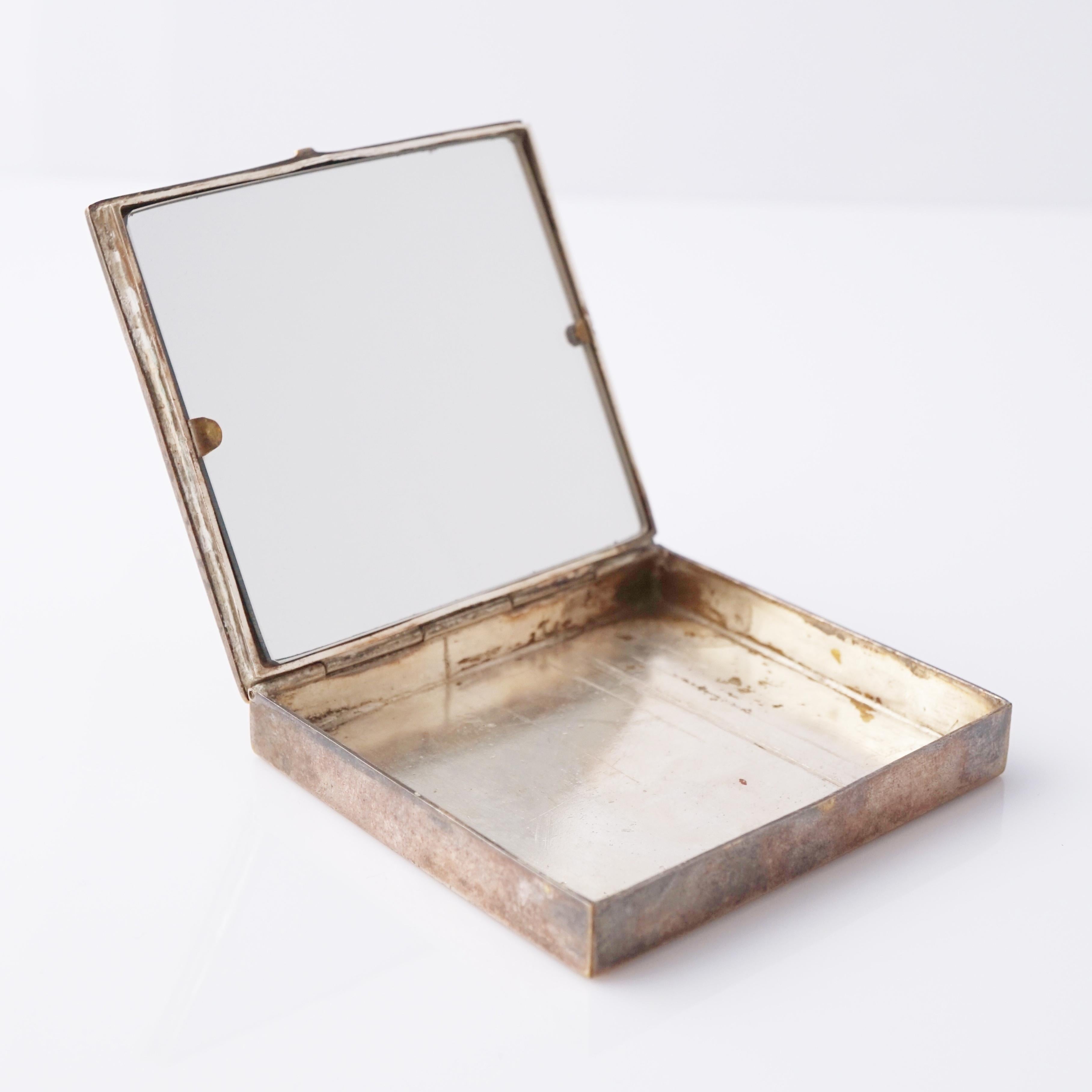 De las mujeres Silvered Bronze Compact With Geometric Design By Line Vautrin, 1960s en venta