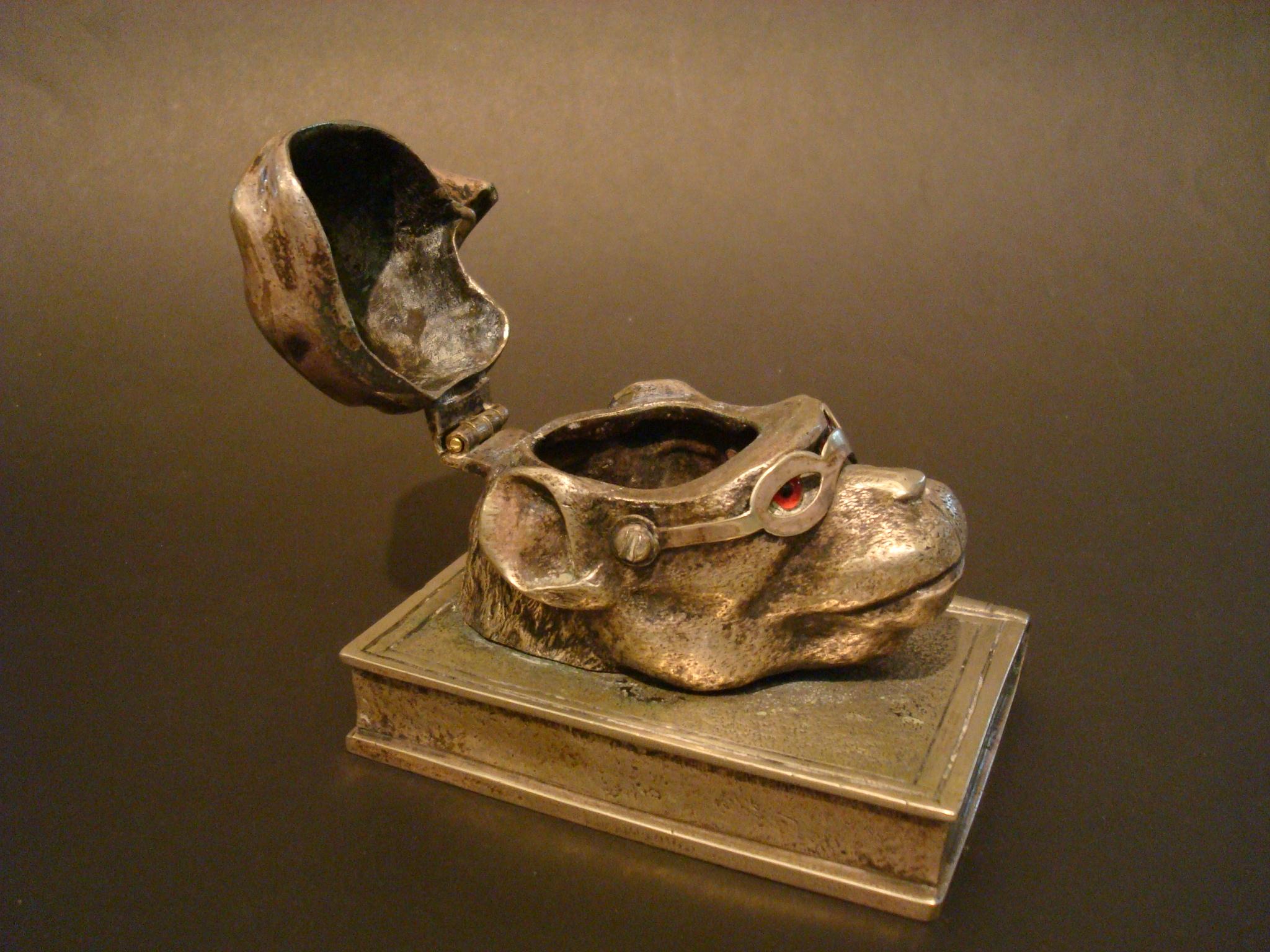 20th Century Silvered Bronze Monkey Wearing a Hat Inkwell, France, 1900 For Sale