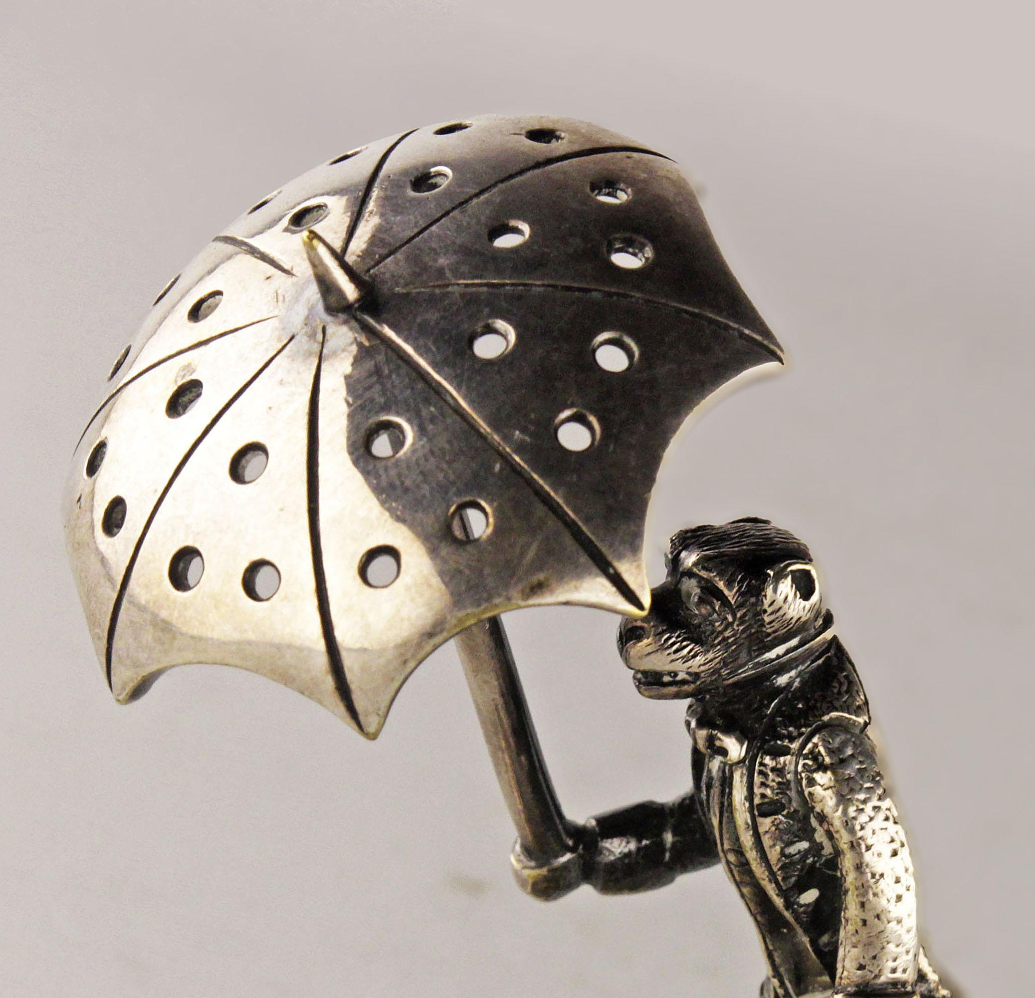 Palillero de bronce plateado de mono vestido con paraguas y sombrero de copa Victoriano en venta