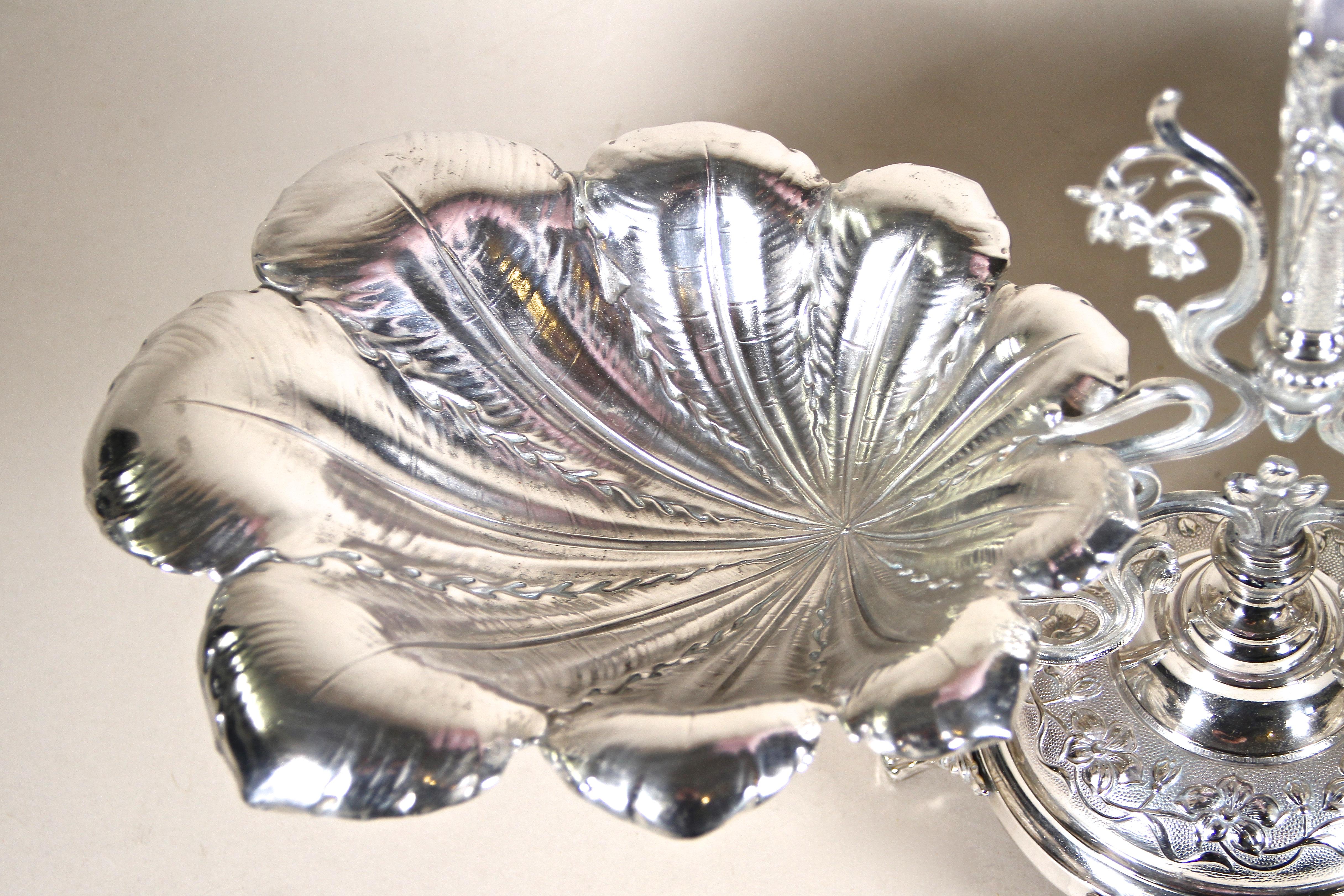 20th Century Silvered Centerpiece with Frilly Glass Vase Art Nouveau, Austria, circa 1900