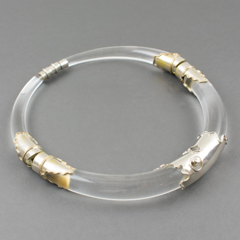 Silvered Metal and Lucite Futuristic Collar Necklace For Sale at 1stDibs