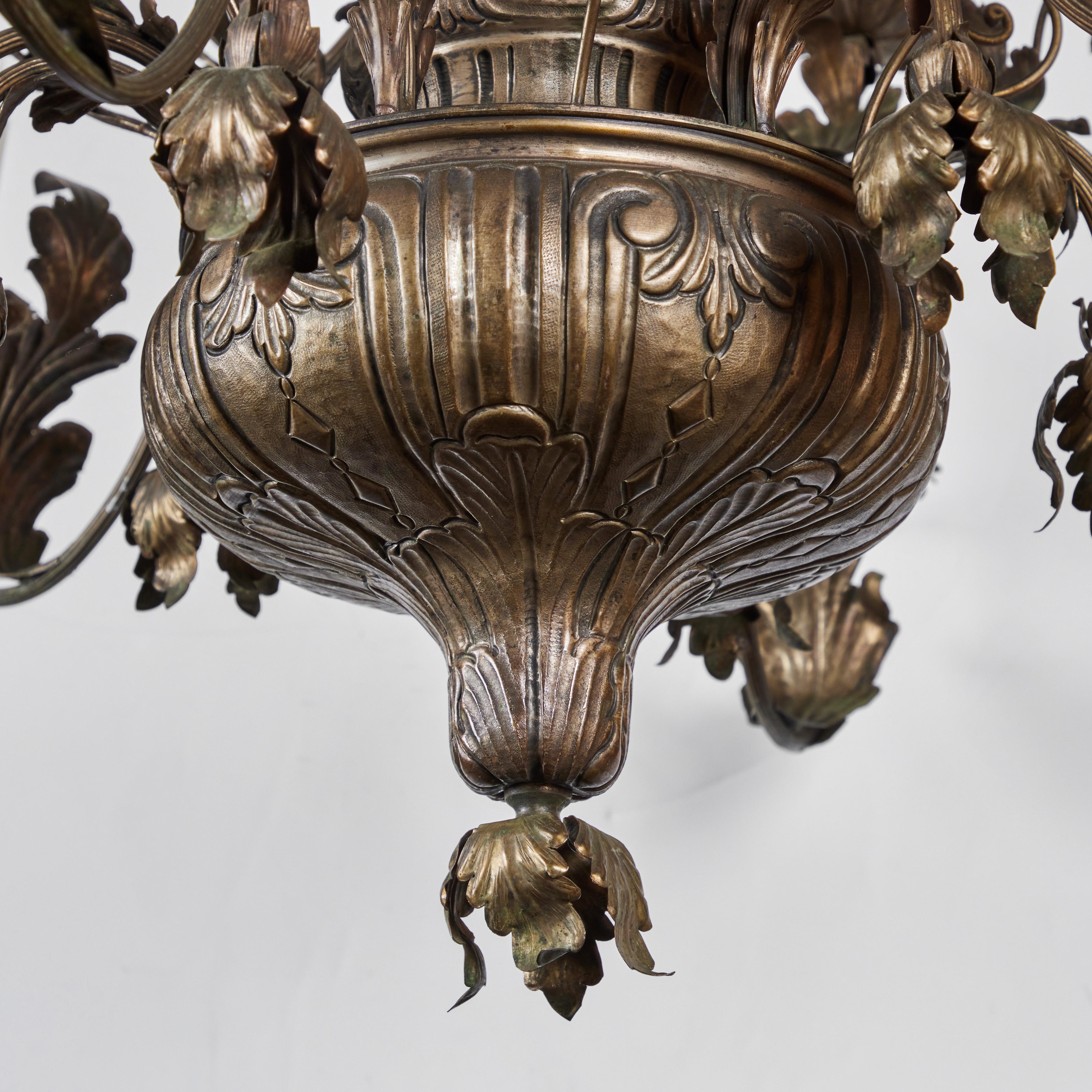 Silvered Tole Chandelier In Good Condition For Sale In Newport Beach, CA