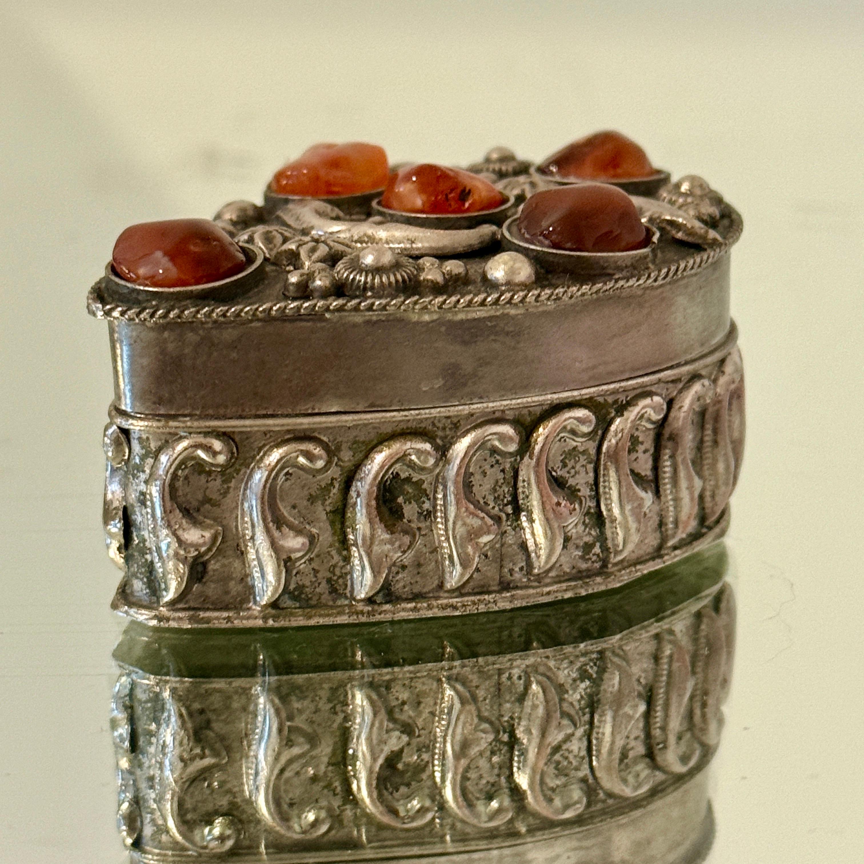 Silvered Trinket Box with Inlays of Semi-Precious Stones, c. 1970's In Good Condition For Sale In Fort Lauderdale, FL