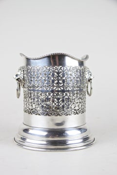 Silvered Wine Bottle Holder "Lion Heads" Art Nouveau, England, circa 1900