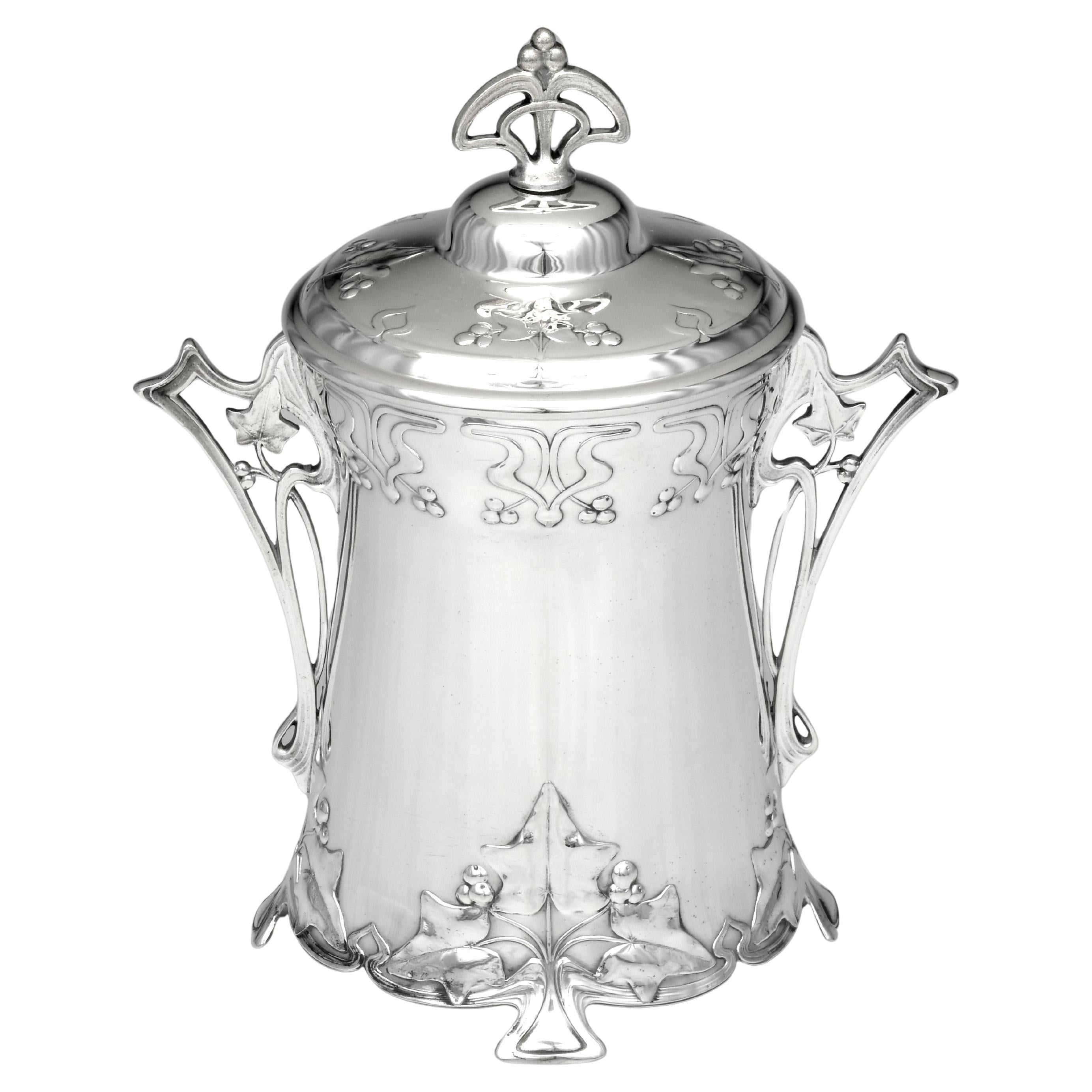 Versilberte Jugendstil-Keksdose mit Deckel und Glaseinsatz von WMF im Angebot