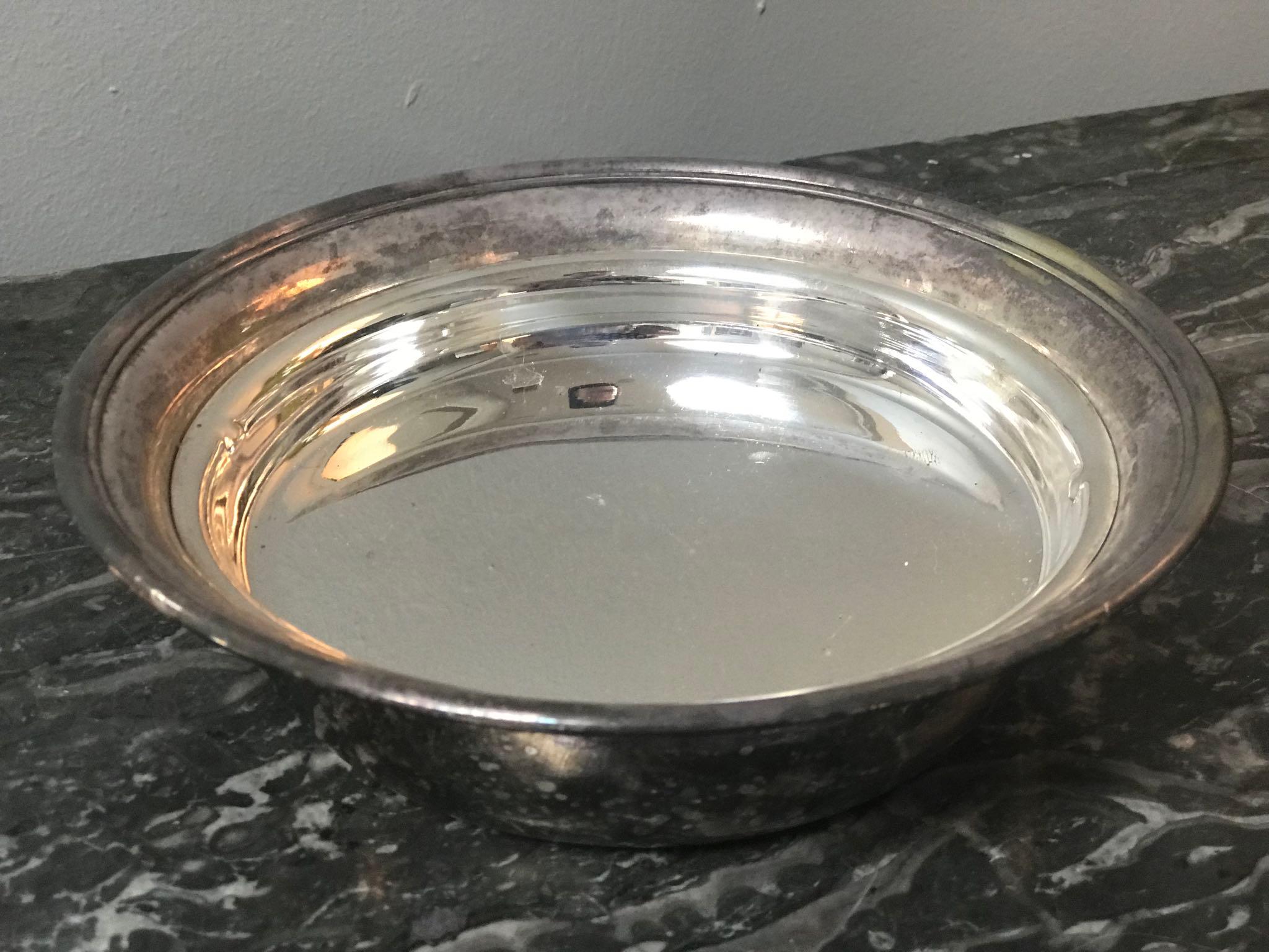 English Antique Silver Dish In Good Condition In Los Angeles, CA
