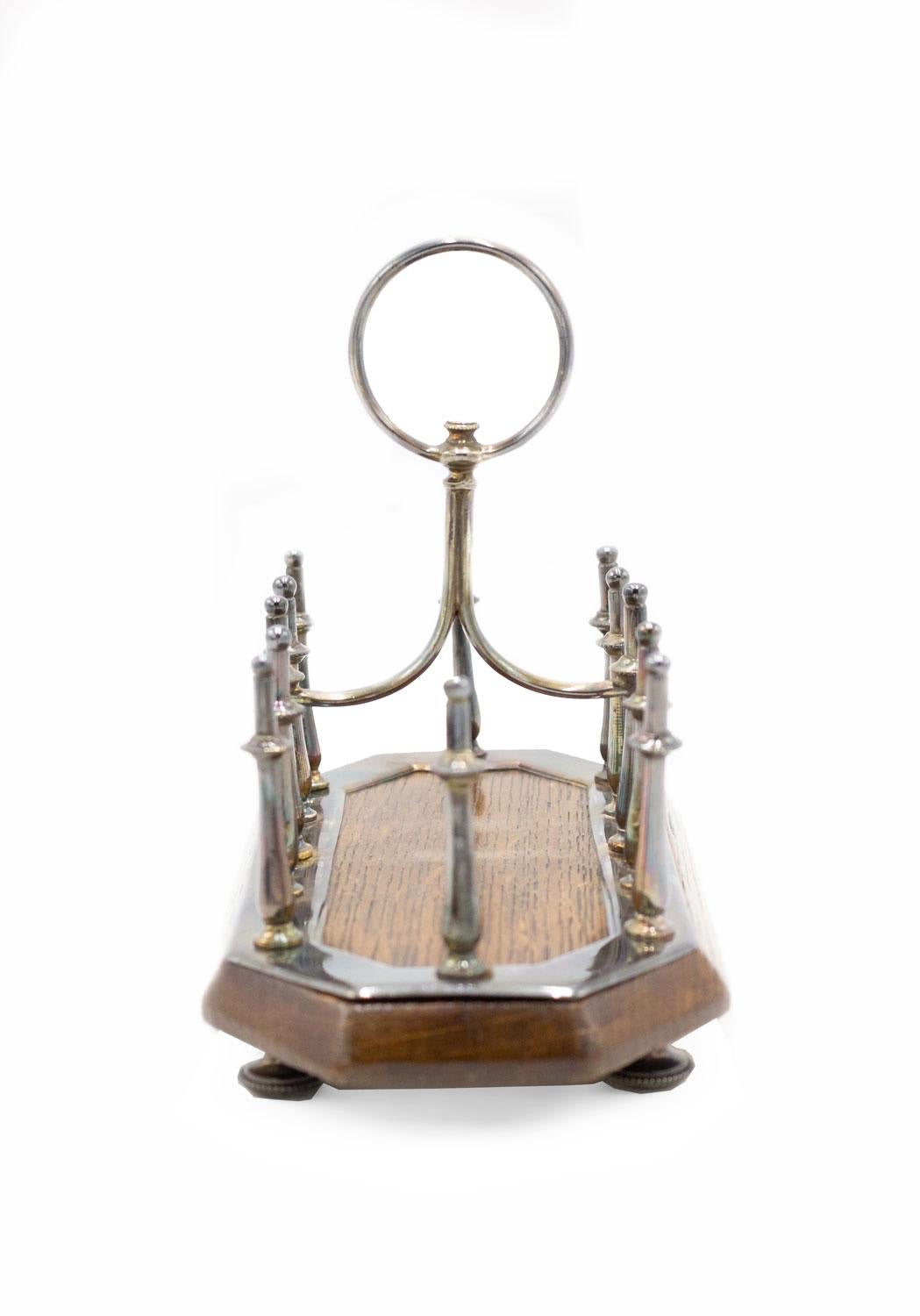 Facettierter Briefhalter aus Silberblech (Arts and Crafts) im Angebot