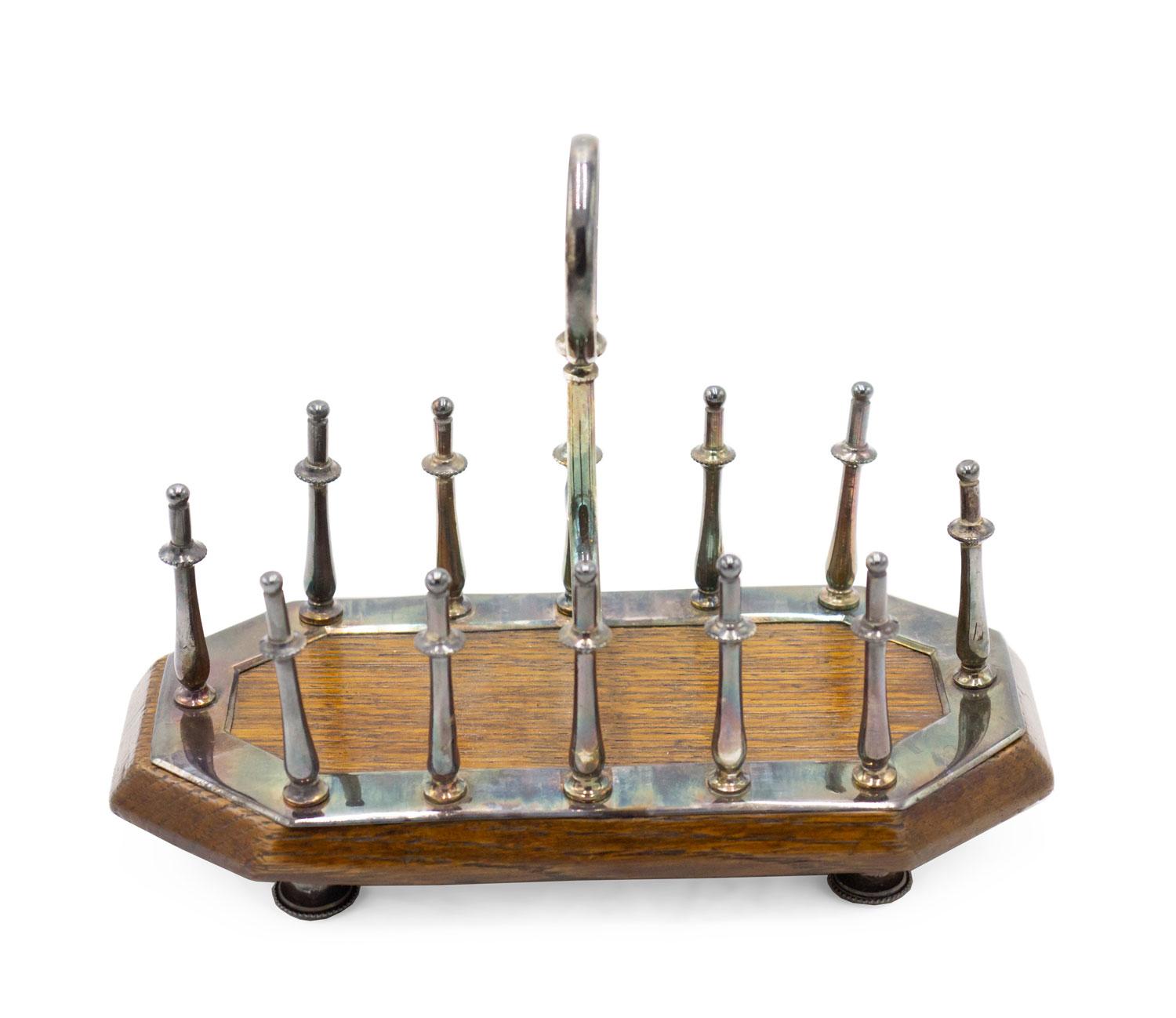 Facettierter Briefhalter aus Silberblech im Zustand „Gut“ im Angebot in Queens, NY