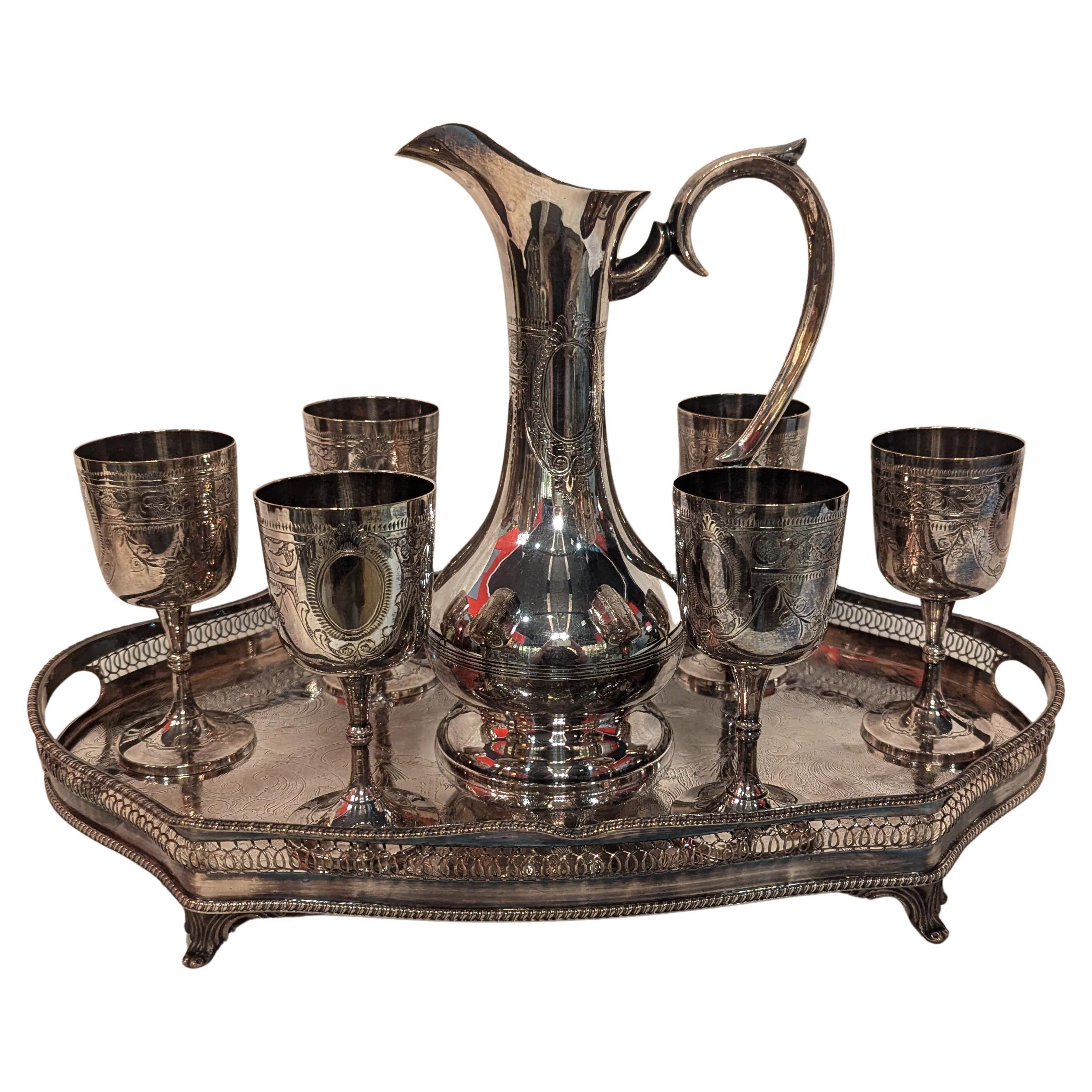 Caraffa per vino e vassoio in silverplate
