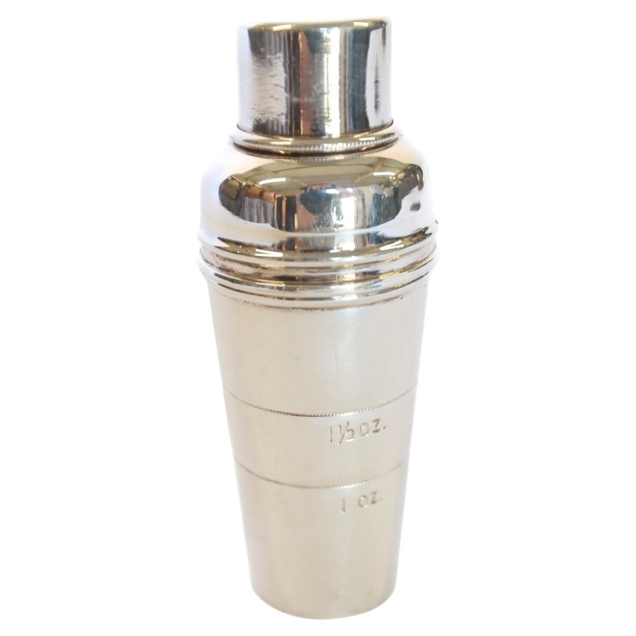 Versilberter Cocktailspießhalter & Schnapsmessbecher im Angebot