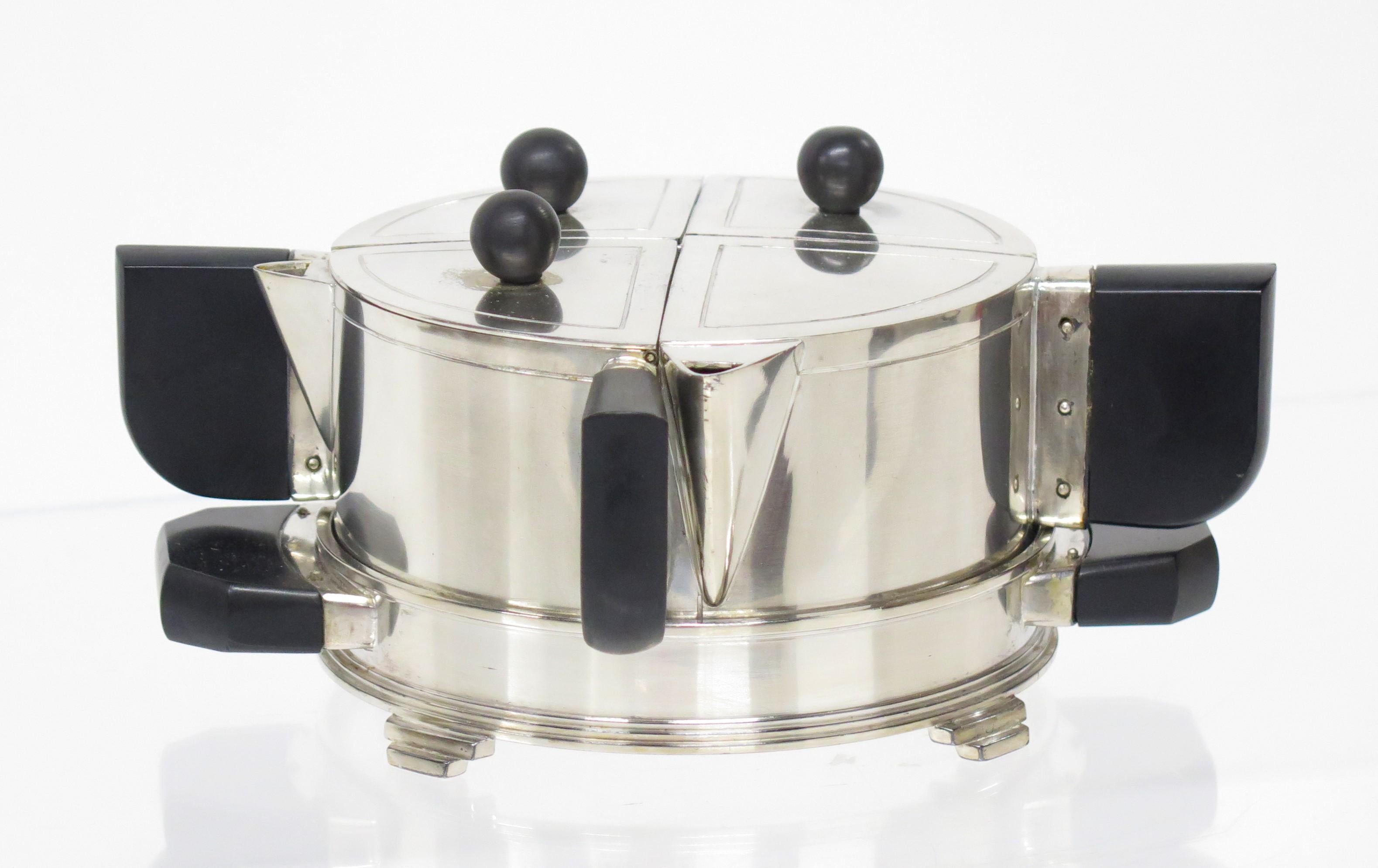 Art Deco Tea Set by Jean Theobald for Wilcox Silver Plate Company, 1928 (Nordamerikanisch) im Angebot