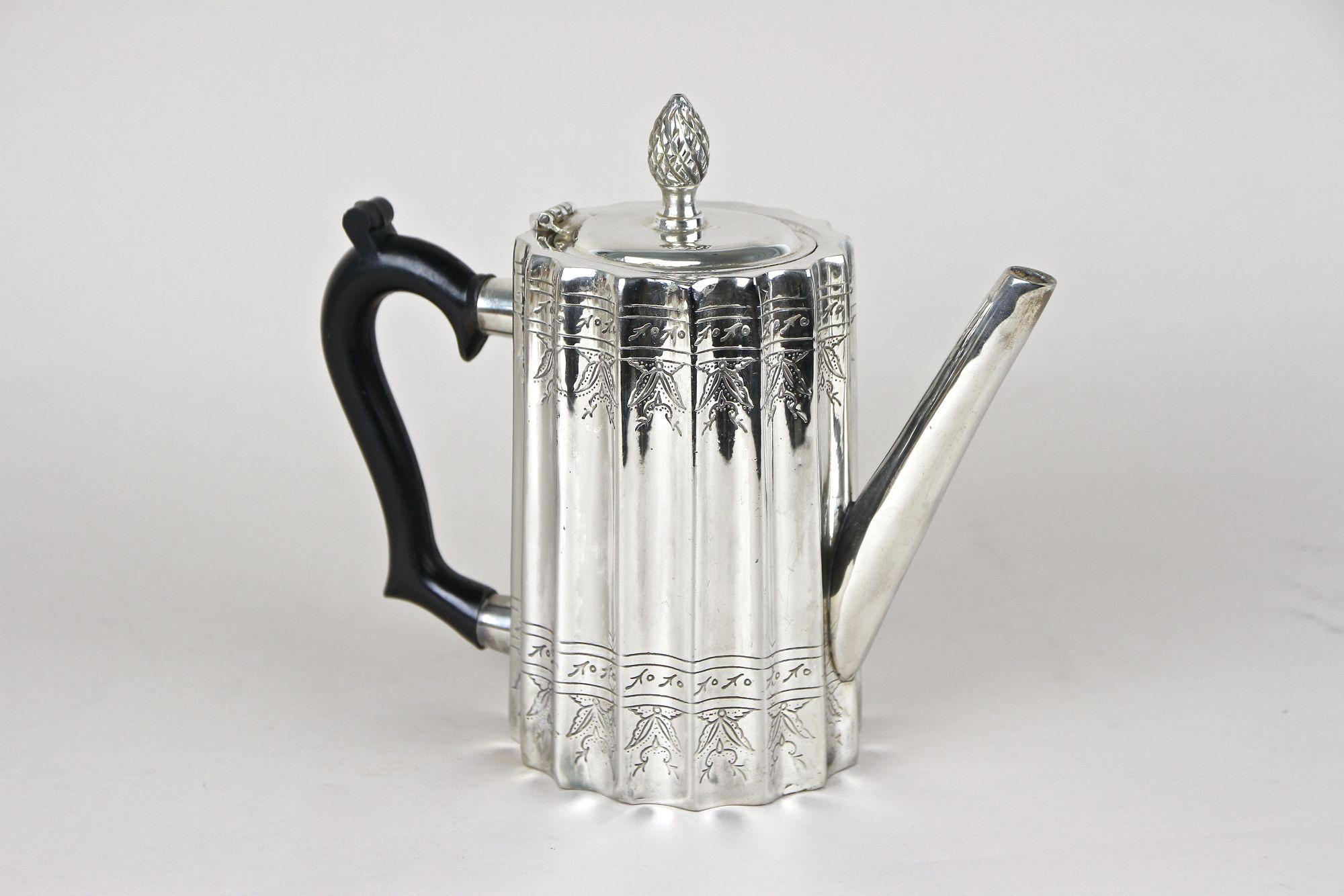 Servizio da caffè e da tè di Sheffield argentato di Edward con vassoio, Regno Unito, 1920 ca. in vendita 2