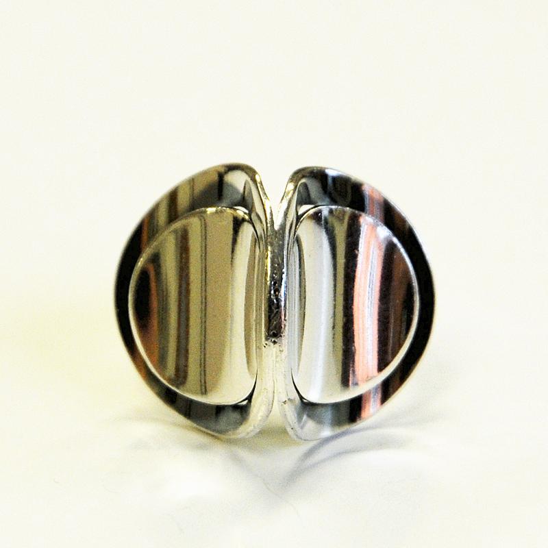Silverring with a special shape by Erik Granit, Finland 1973. Unique midcentury ring with its topped shape of two layers. Special and suitable for every occasion. The ring is marked with: 925 Sterling Finland. U7. E. Granit & Co. Design