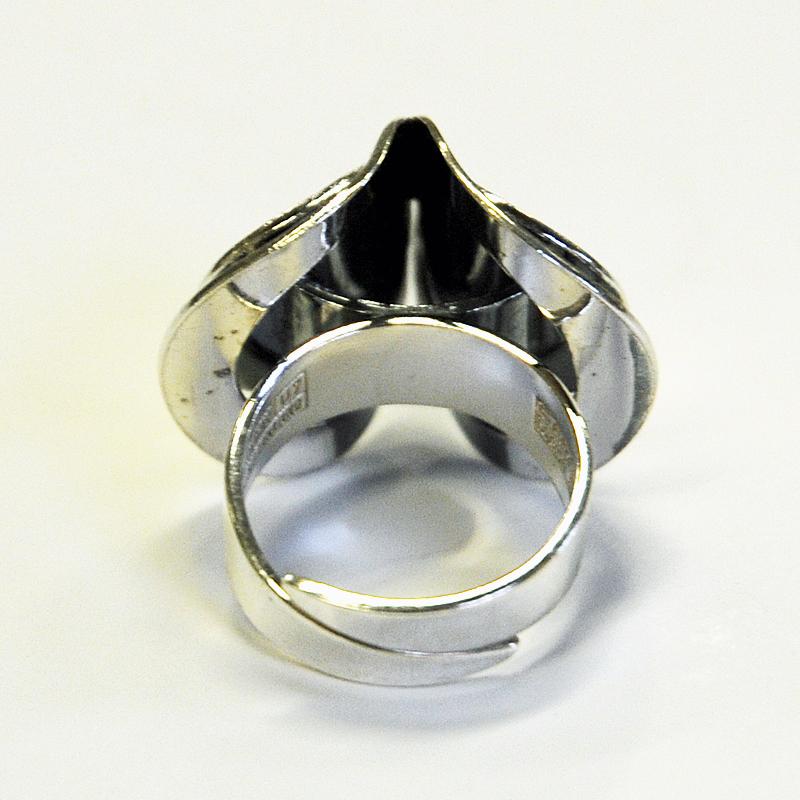 Late 20th Century Vintage Silverring with a Topshape by Erik Granith, Finla 1973