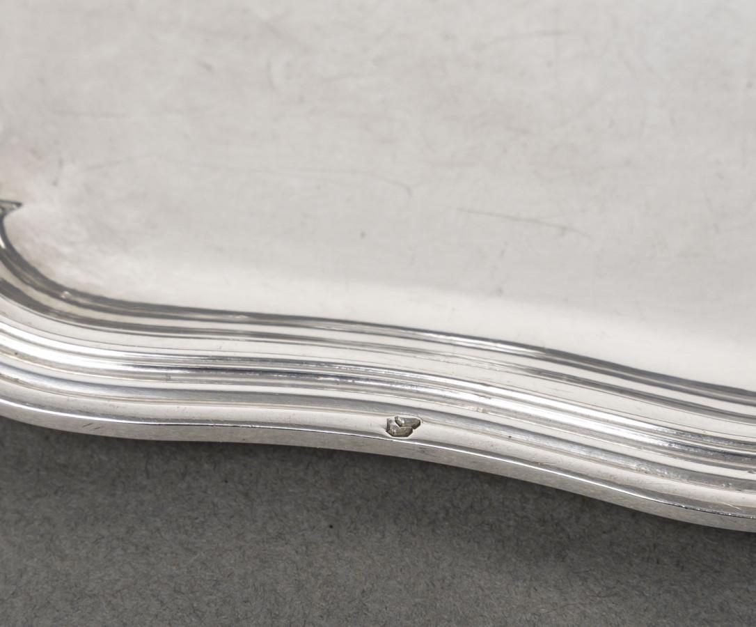 Silversmith Bloch Eschwege - 12 solid silver platters - Louis XV style For Sale 4