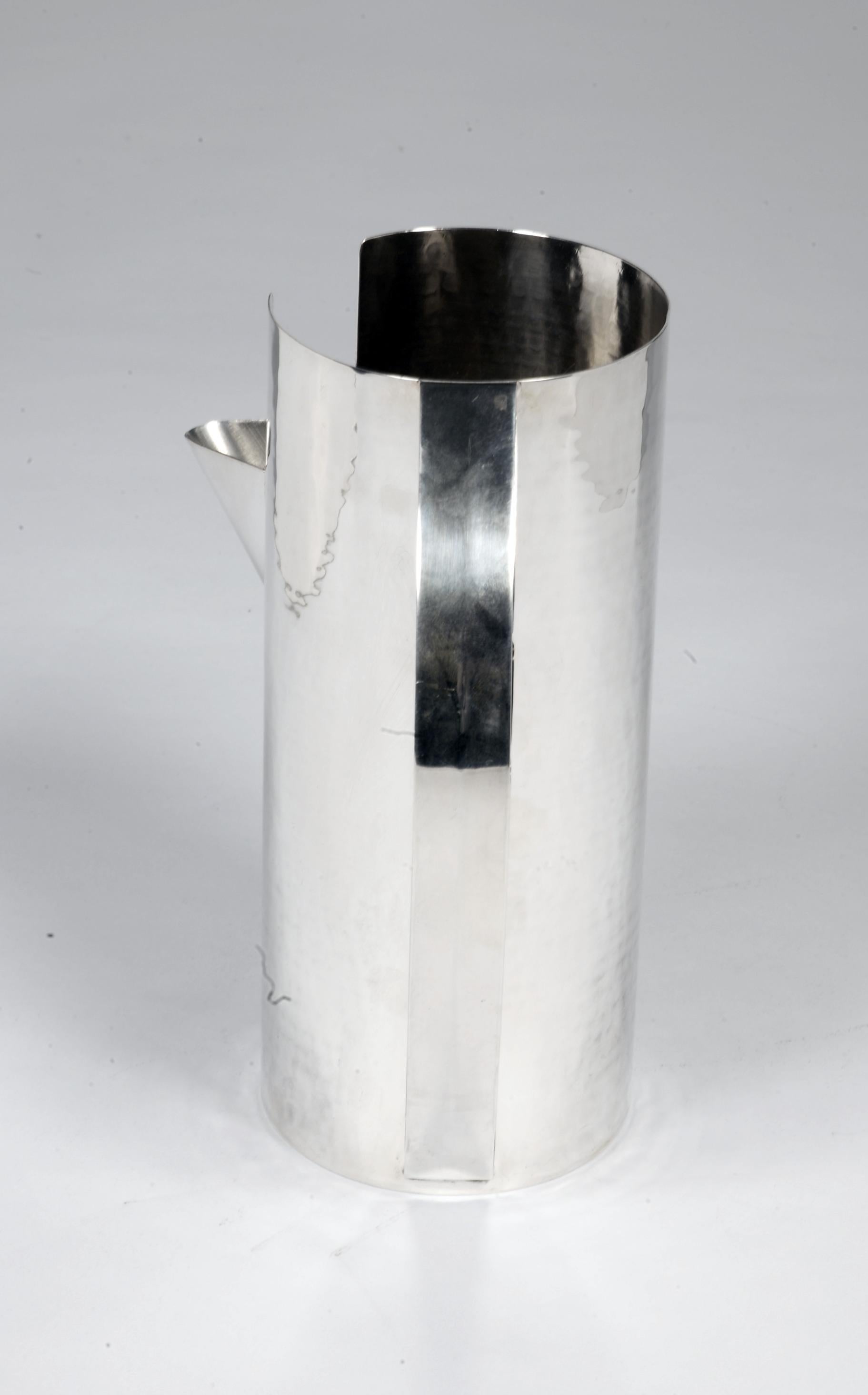 Silversmith: Carlo Scarpa - Pitcher In Sterling Silver Northern Italy Twentieth For Sale 2