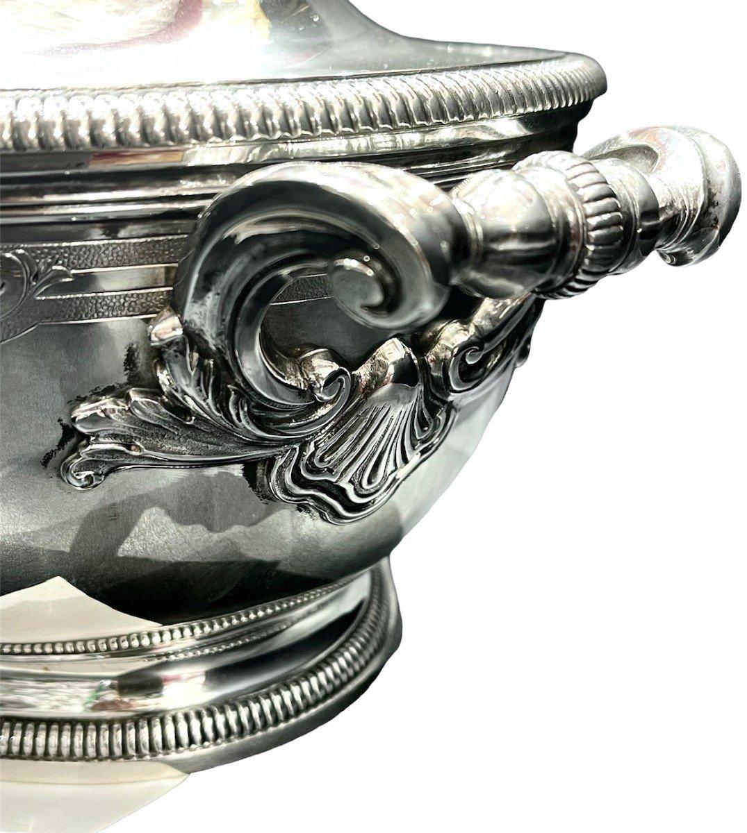 Silversmith h. Lapparra - covered soup tureen in solid silver late 19th century In Excellent Condition For Sale In SAINT-OUEN-SUR-SEINE, FR