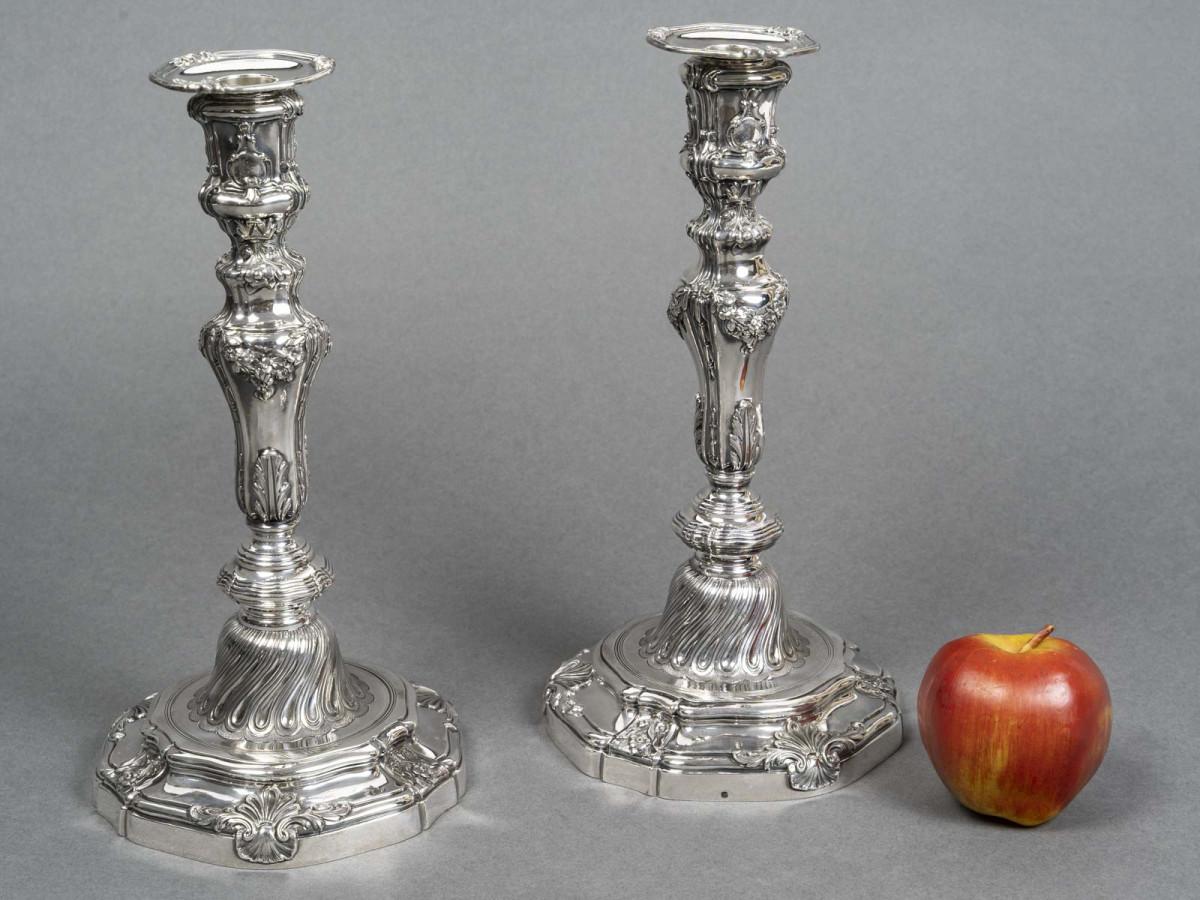Silberschmied P.F.A. TURQUET - Paar silberne Kerzenleuchter Louis XV - 19. im Angebot 11