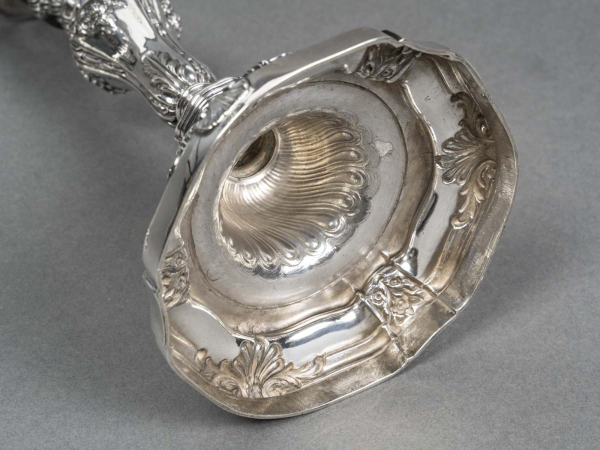 Silberschmied P.F.A. TURQUET - Paar silberne Kerzenleuchter Louis XV - 19. im Angebot 1