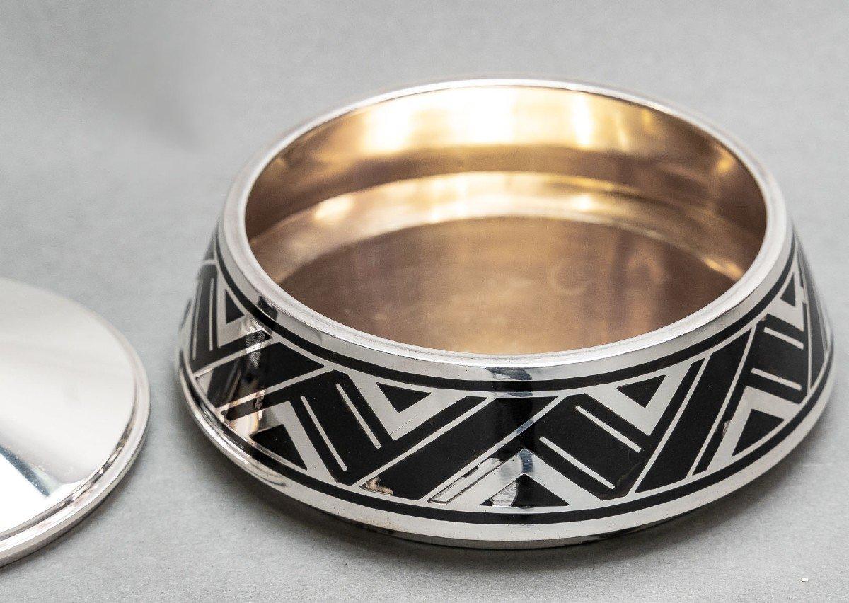 Art Deco Silversmith r. Linzeler - box in solid silver and black enamel - art deco period For Sale