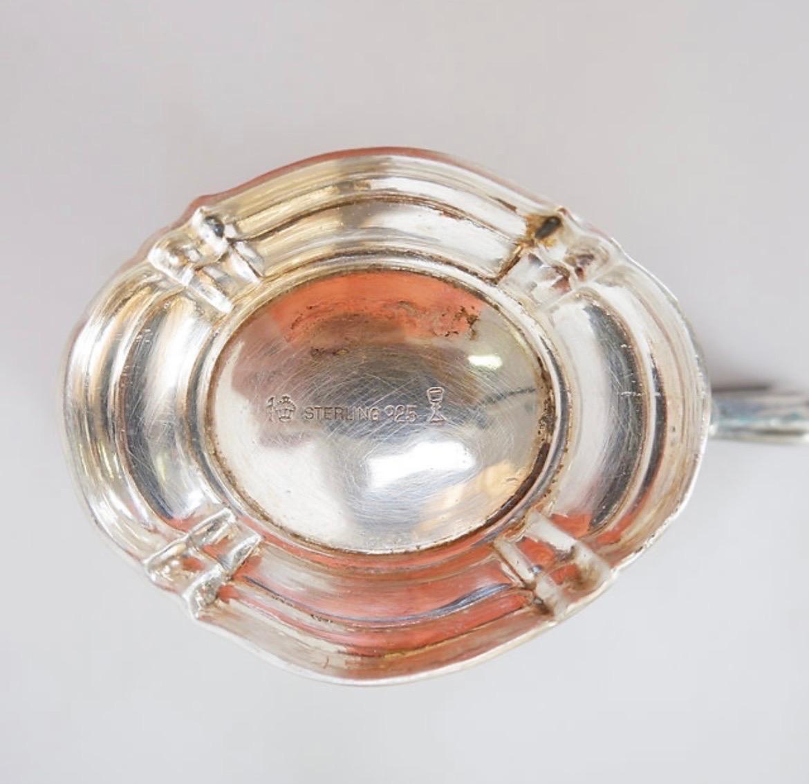 Set da tè e caffè a cinque pezzi Silverware in vendita 8
