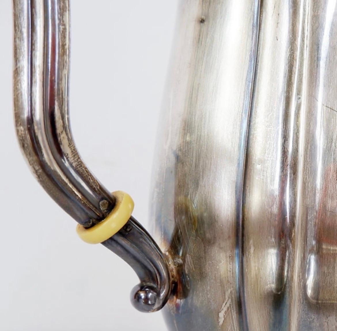 Set da tè e caffè a cinque pezzi Silverware in vendita 1