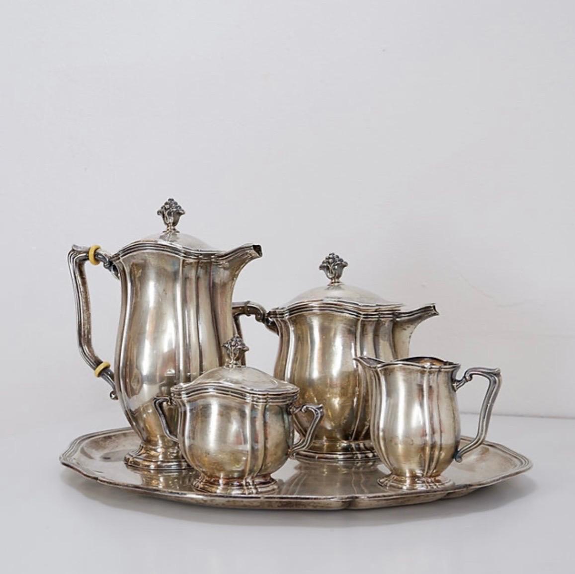 Set da tè e caffè a cinque pezzi Silverware in vendita 3