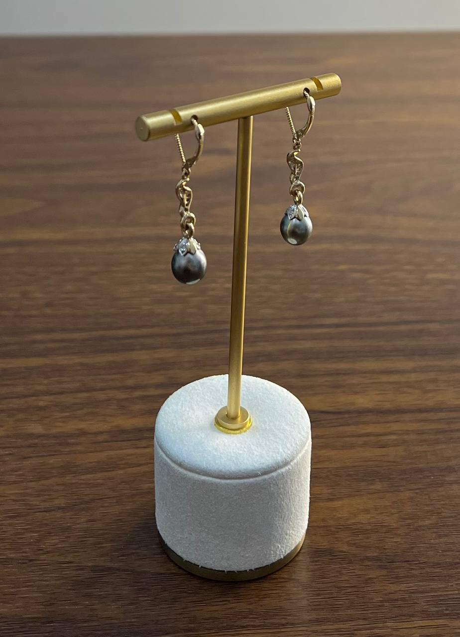 Silvery Grey Black Tahitian Pearl 14K Yellow Gold Diamond Drop Dangle Earrings For Sale 4