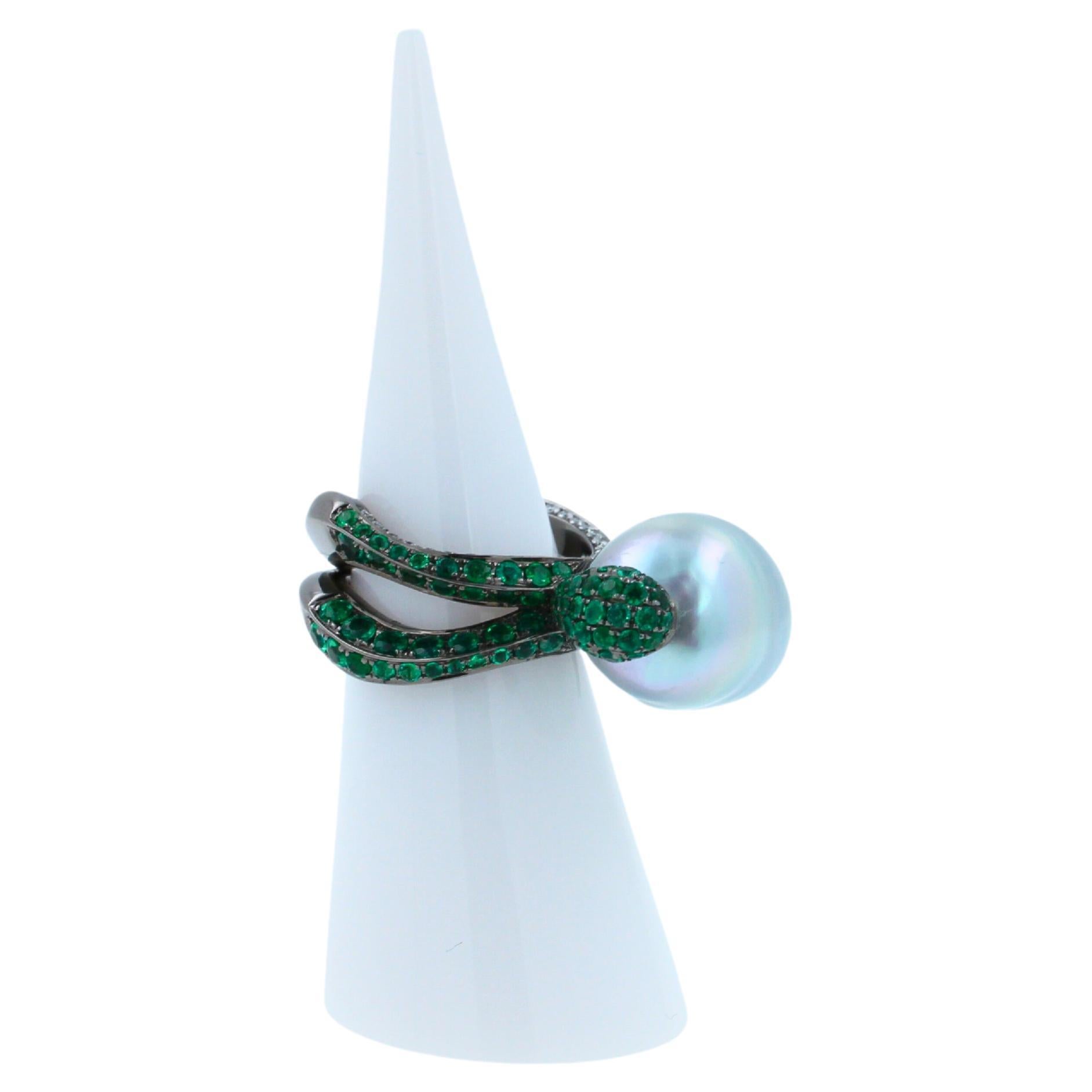 Silvery White Iridescent South Sea Pearl Emerald Diamond Sapphire 18k Gold Ring For Sale 5