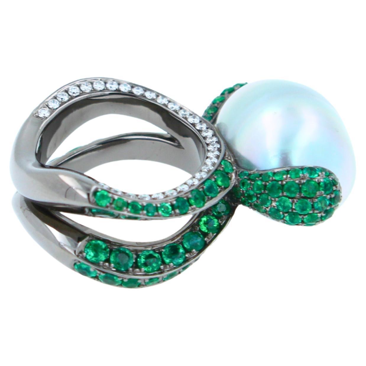 Art Deco Silvery White Iridescent South Sea Pearl Emerald Diamond Sapphire 18k Gold Ring For Sale