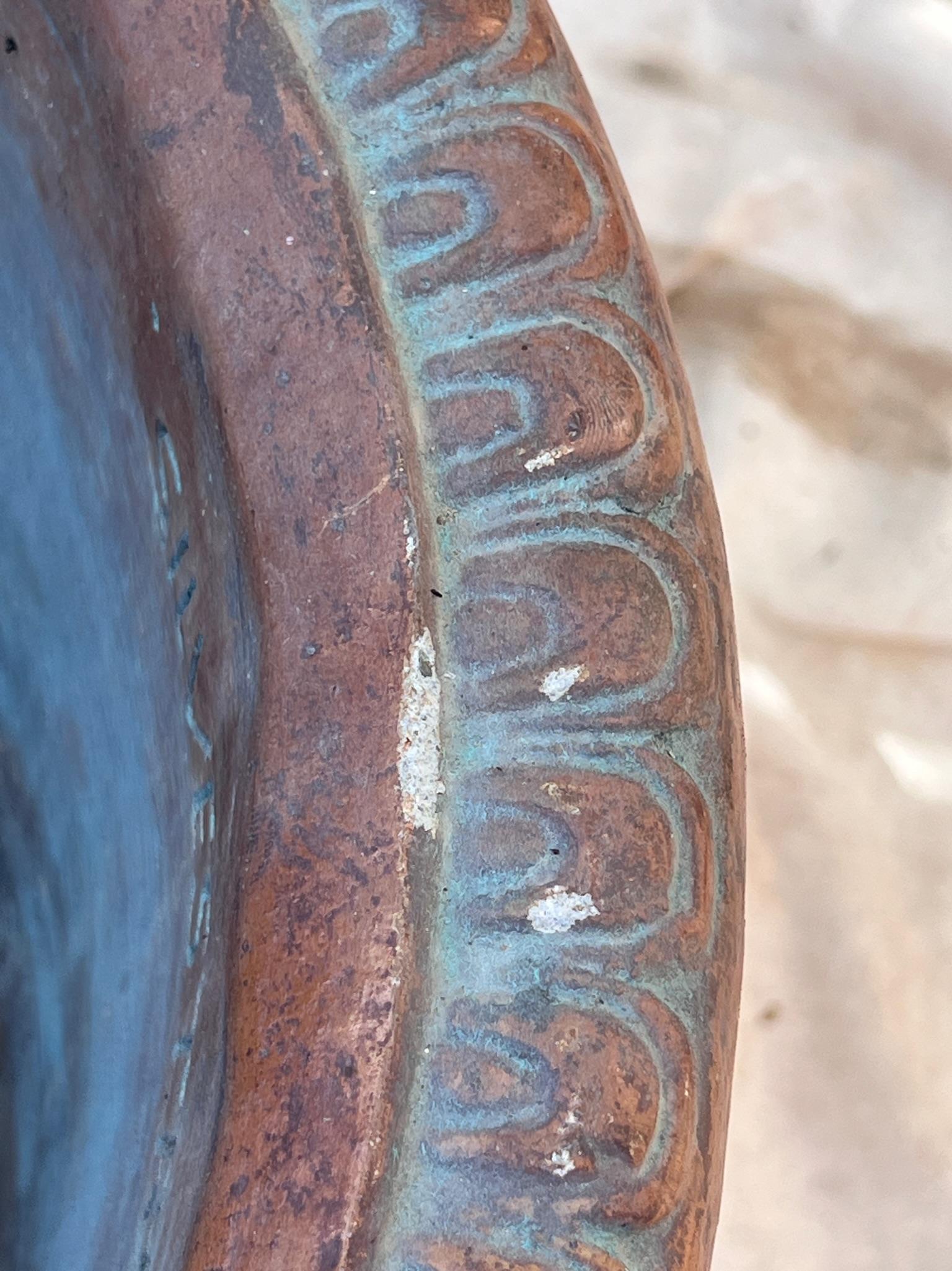 Silvestri Terracotta Ornate Planter (Set of 2) In Good Condition For Sale In West Hollywood, CA