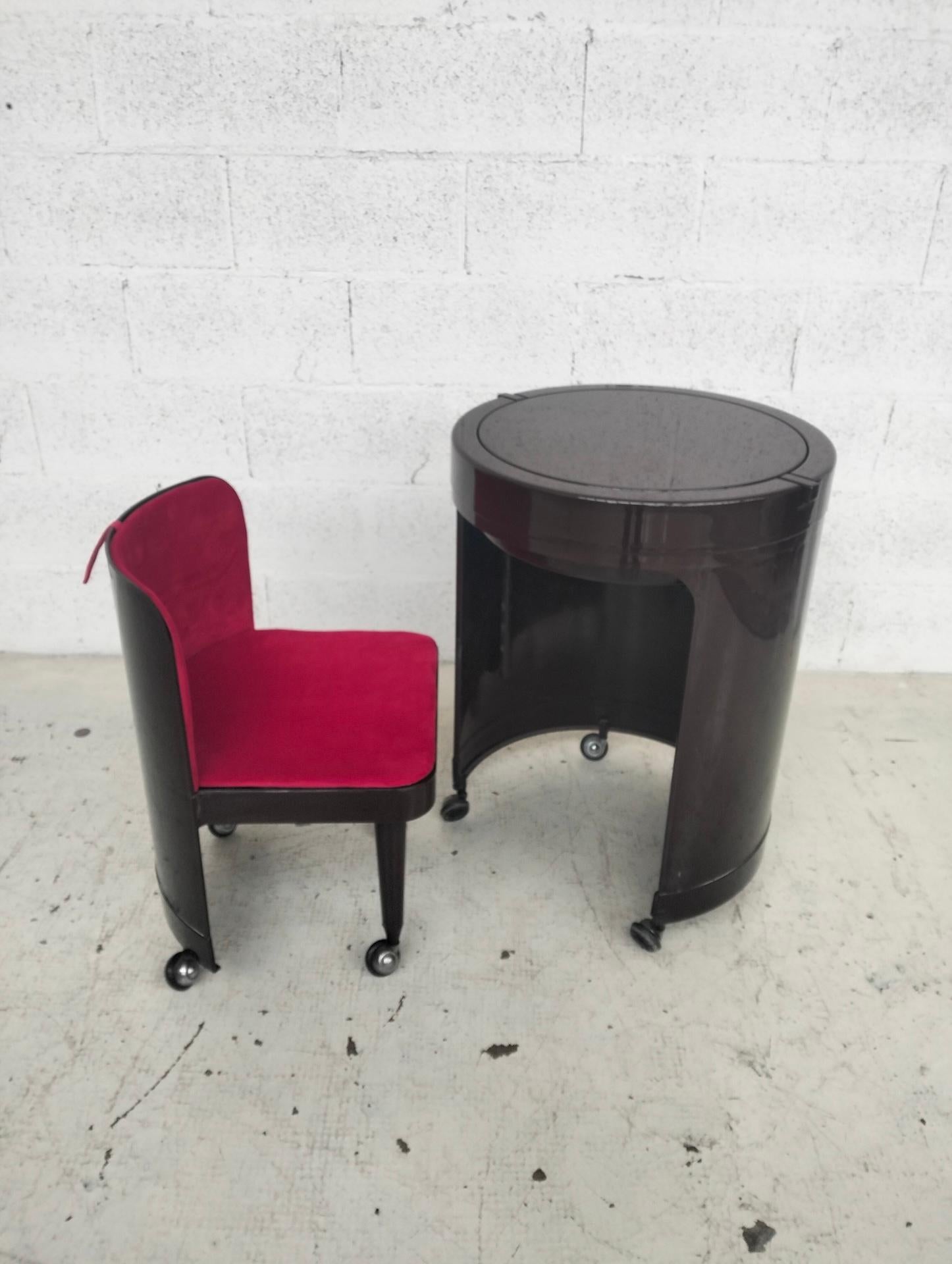 Silvi red Vanity table on wheels by Studio Kastilia , 1970s For Sale 1