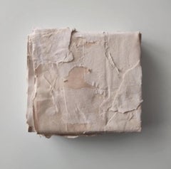 Composición de papel con textura cruda y minimalista en blanco, 2024 - "Carte Mute I" (Carta Muda I)