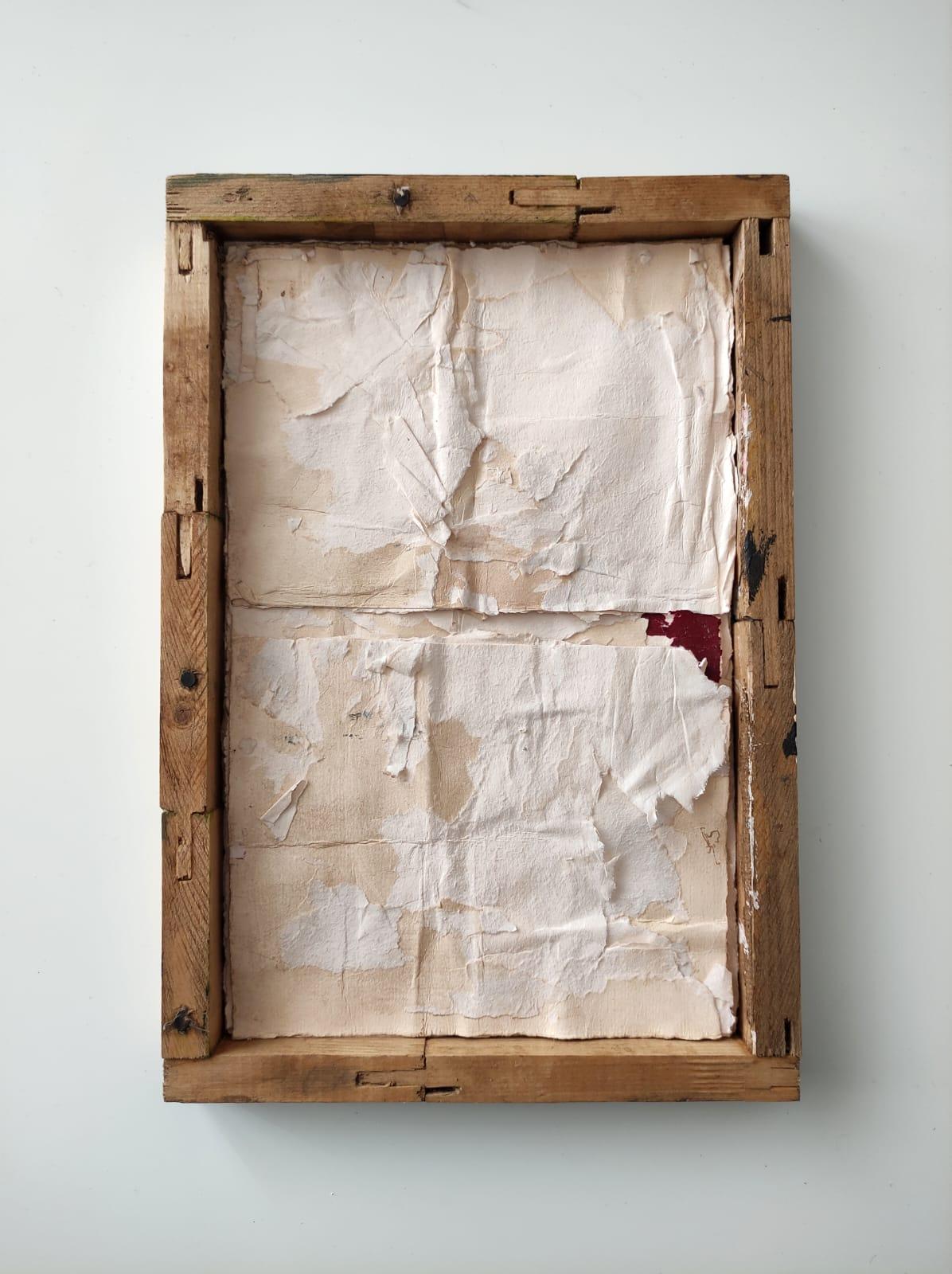 Tecnica mista minimalista su carta, incorniciata in Wood, 2024 - 'Cartolina 5'