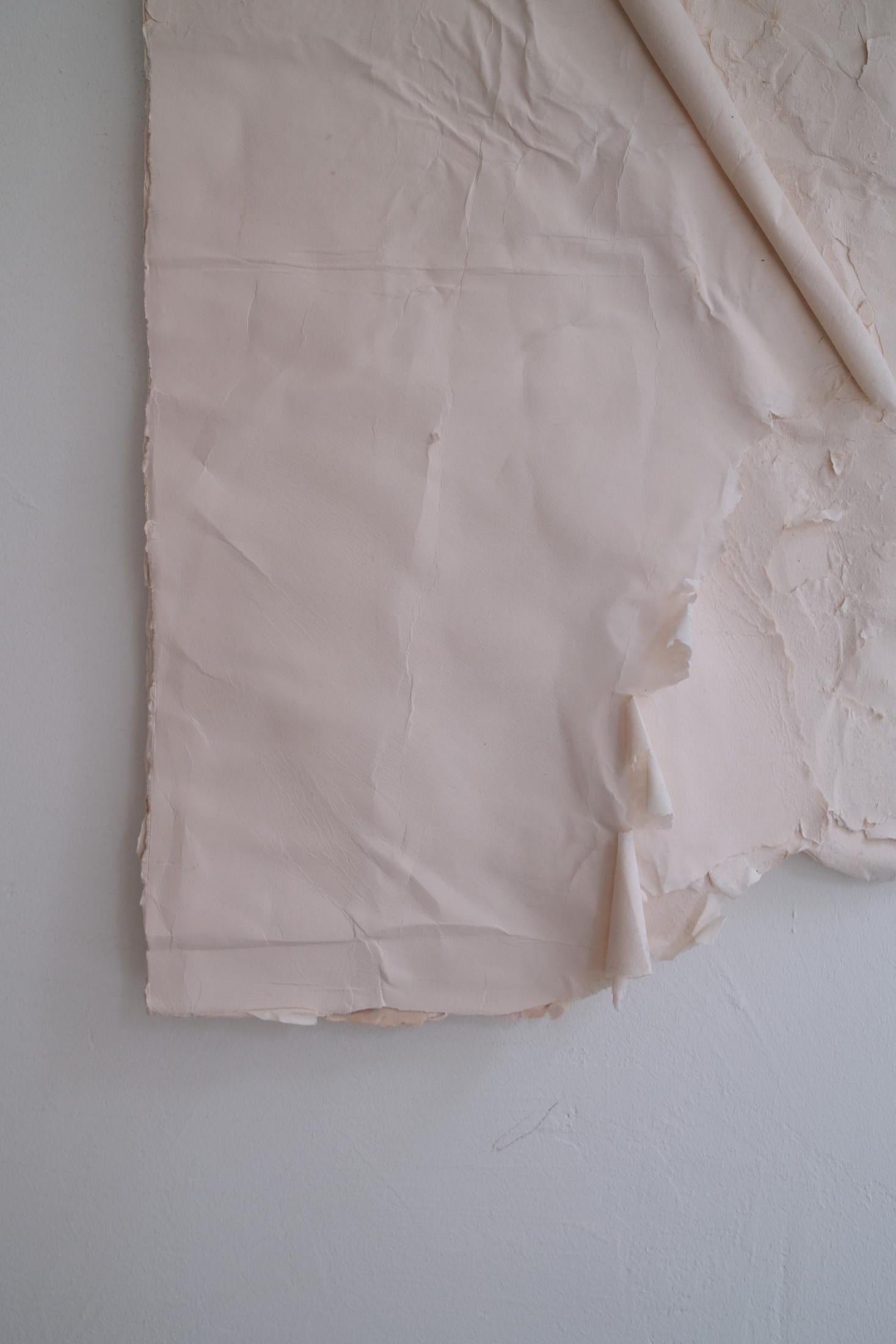 Minimalist White Paper Composition on Bamboo, 2024 - 'Impronta 2' For Sale 3