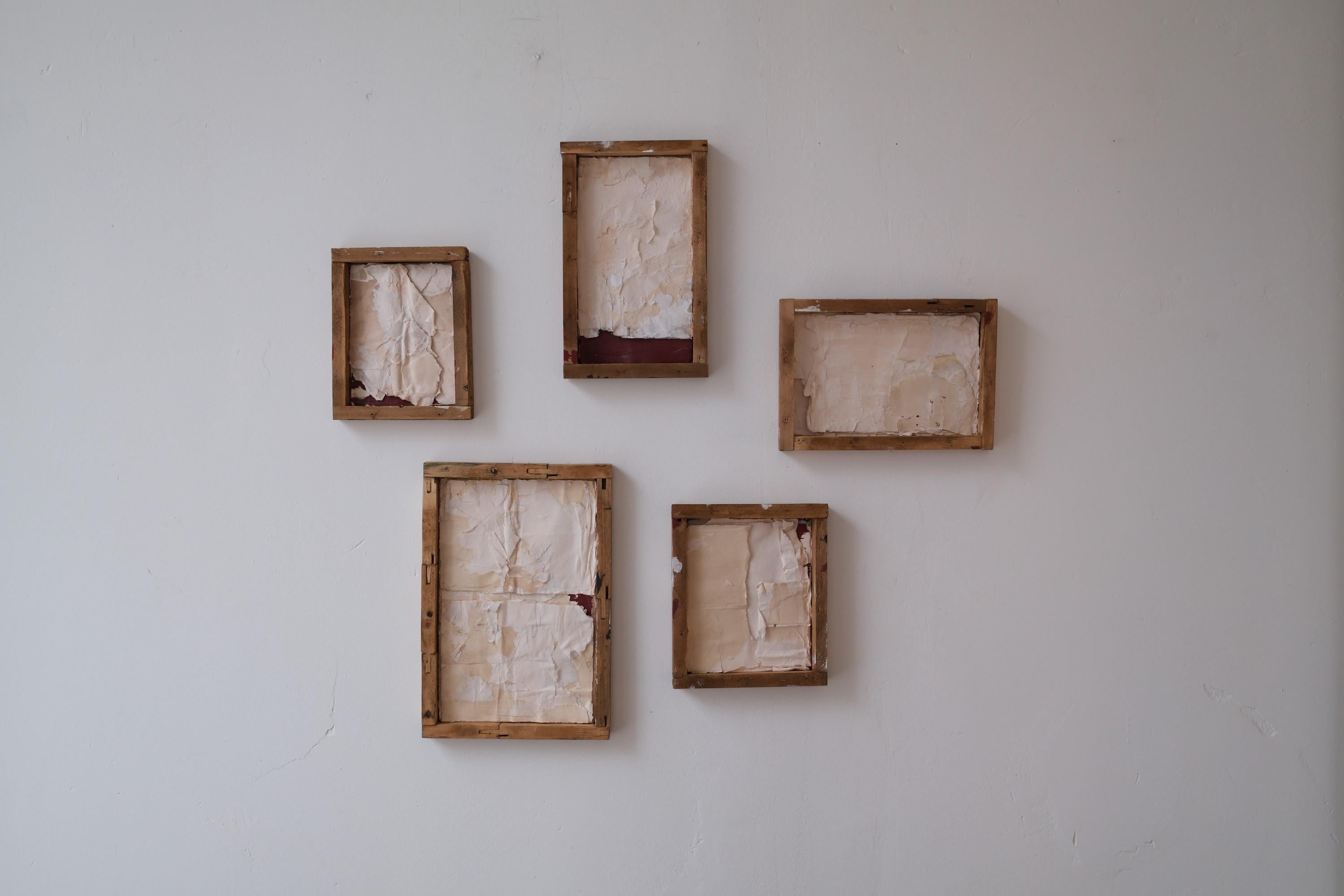 Technique mixte minimaliste sur papier, encadrée en bois, 2024 - 'Cartolina 5' en vente 6