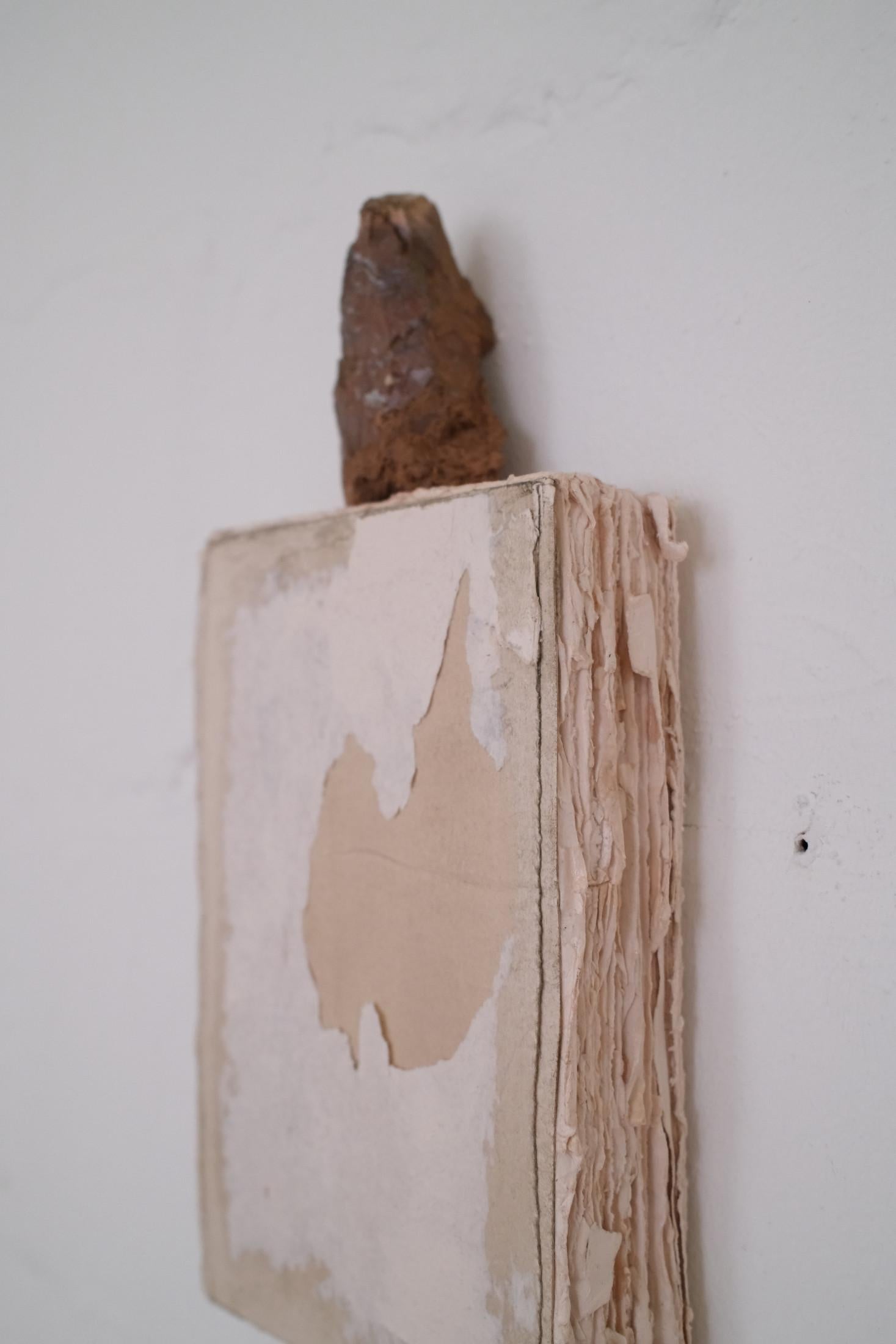 Minimalist White Paper Work with a Stone, 2024 - 'Montagne Acque Rocce 01' For Sale 2