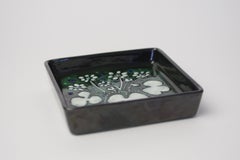 Sylvia Leuchovius, Tray