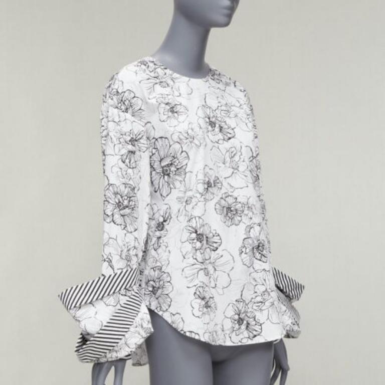 Gray SILVIA TCHERASSI Jessica white floral print tiered cuff crew neck top S For Sale