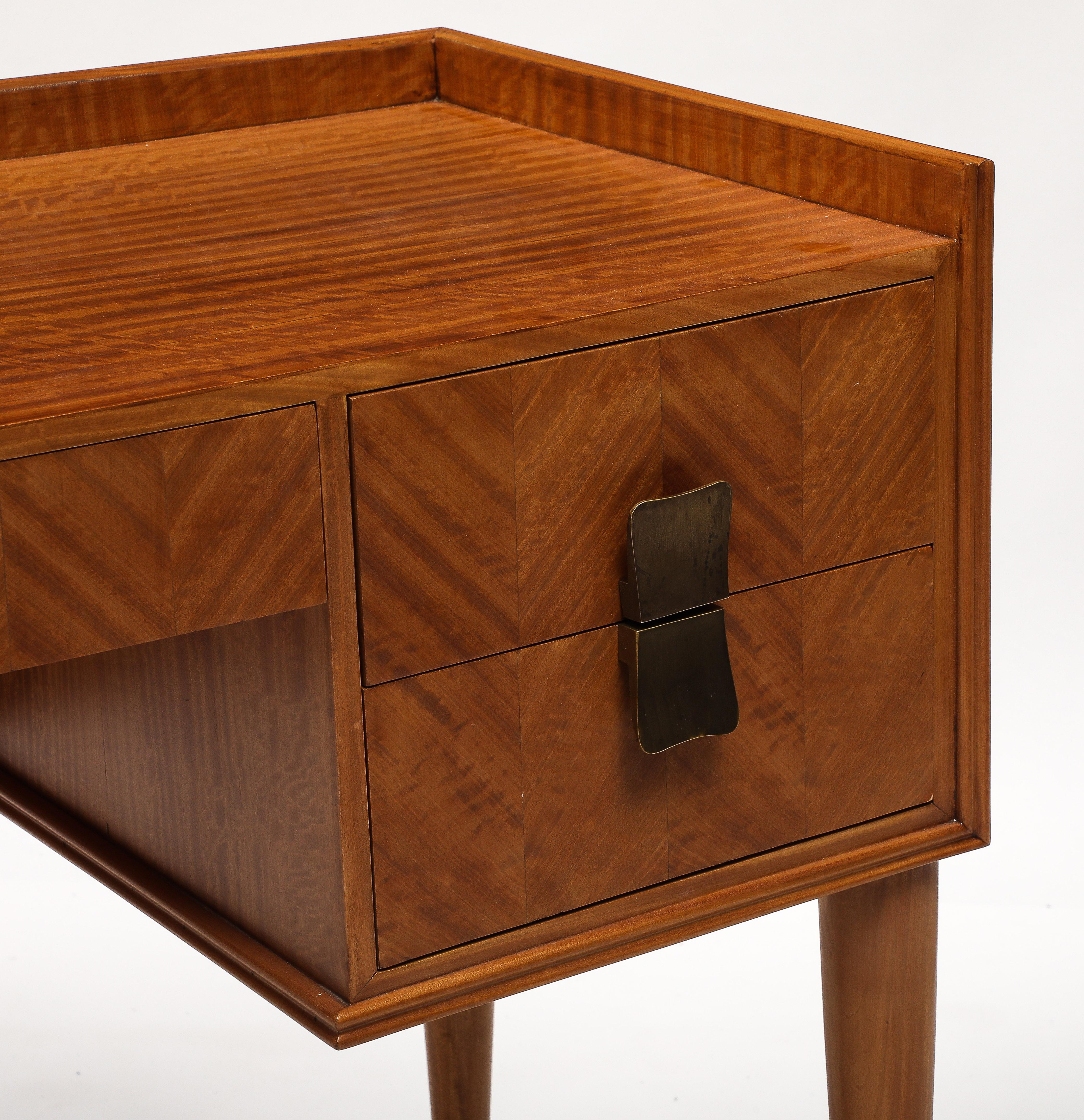 Silvio Cavatorta Birch Desk and Matching Chair in Ivory Bouclé, Italy, 1940s For Sale 4