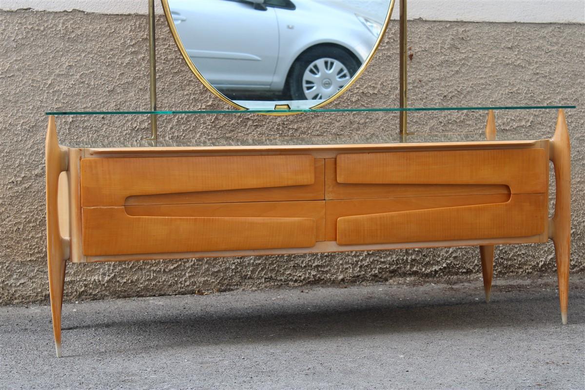 Silvio Cavatorta Chest of Drawers in Maple with Mirror and Brass Mid-Century For Sale 6