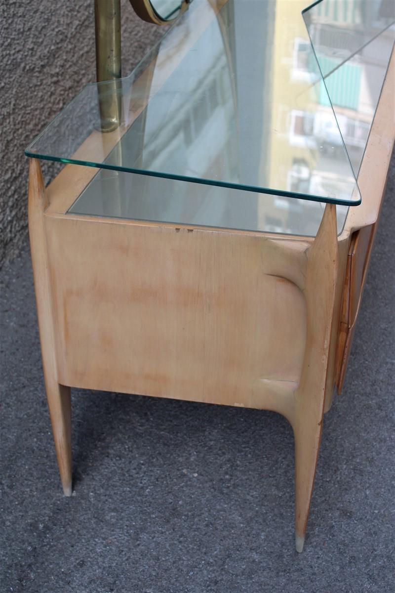 Silvio Cavatorta Chest of Drawers in Maple with Mirror and Brass Mid-Century For Sale 10