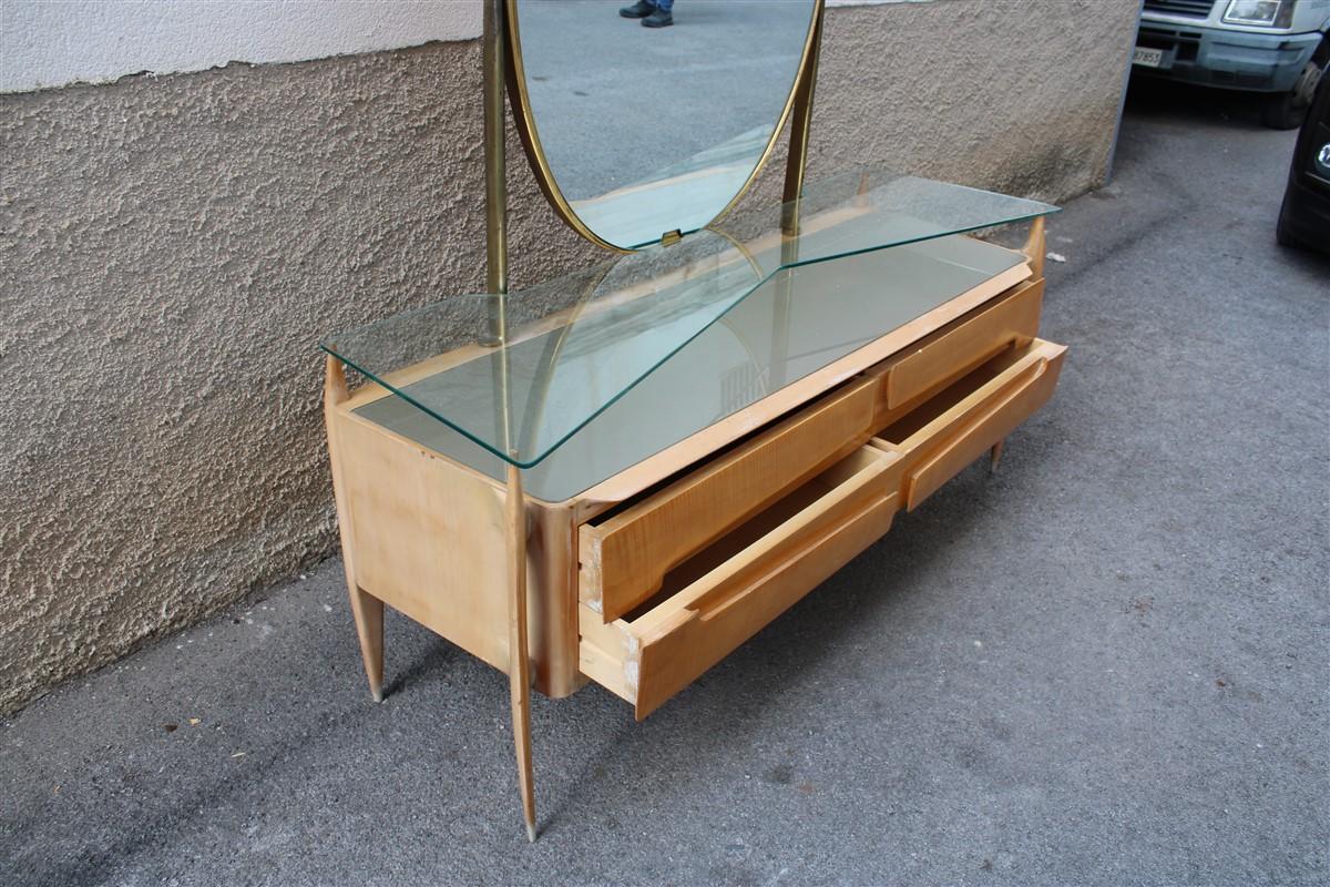 Silvio Cavatorta Chest of Drawers in Maple with Mirror and Brass Mid-Century For Sale 13