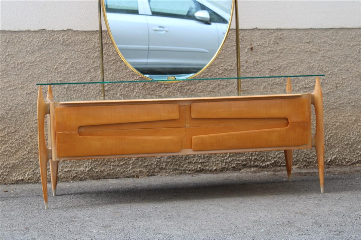 Mid-Century Modern Silvio Cavatorta Chest of Drawers in Maple with Mirror and Brass Mid-Century For Sale