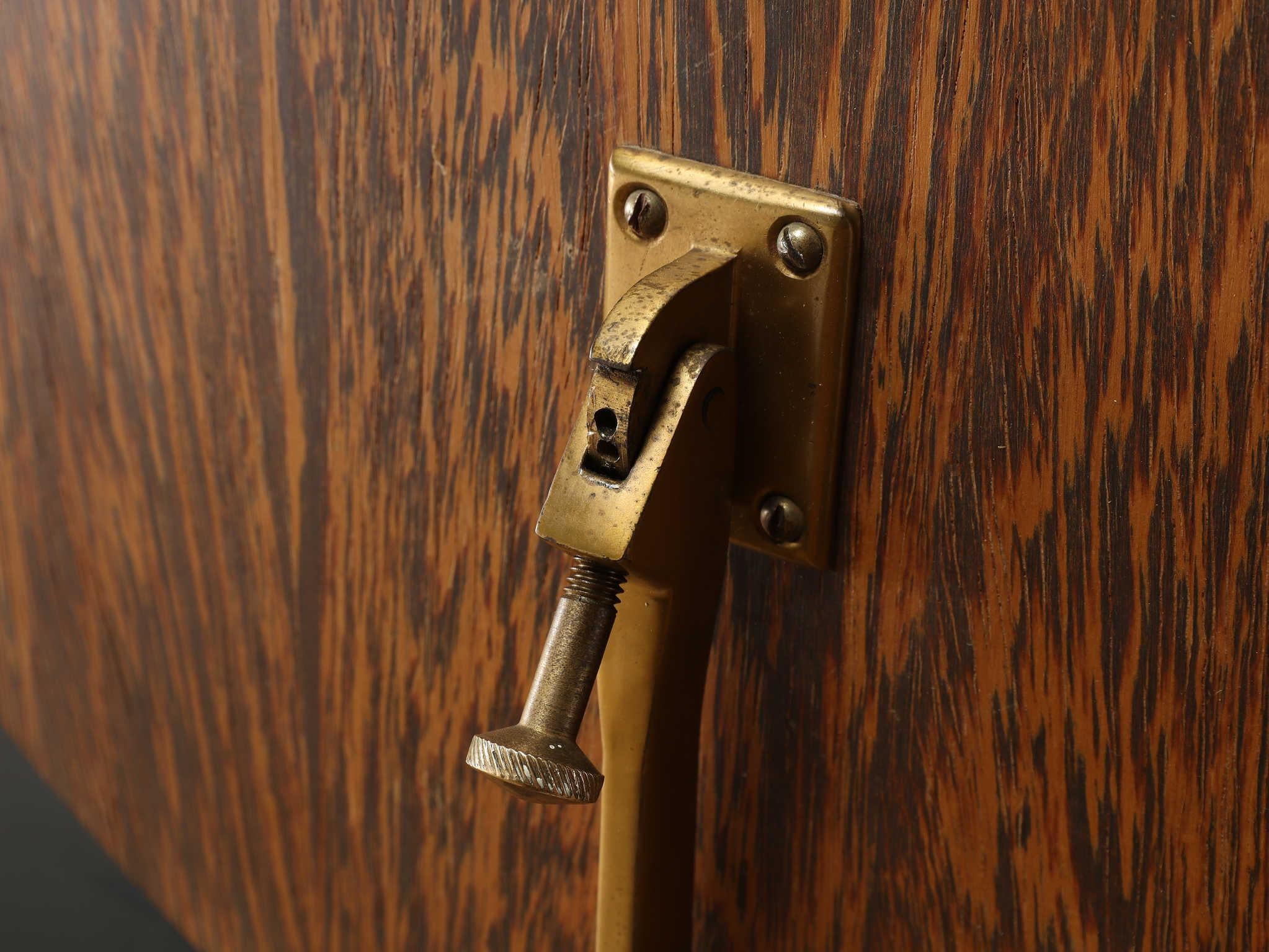 Tavolino da toilette Silvio Cavatorta anni '50 in vendita 13