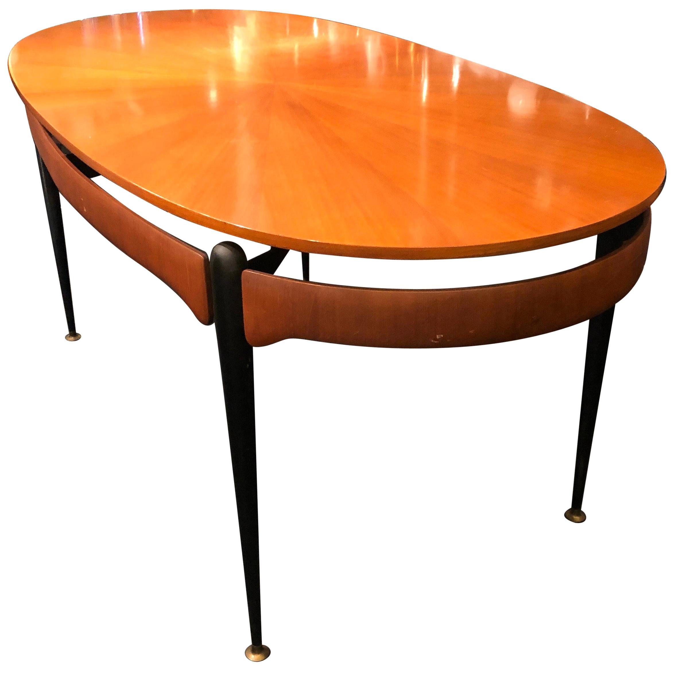 Silvio Cavatorta Mid-Century Modern Rosewood Italian Dining Table, circa 1950