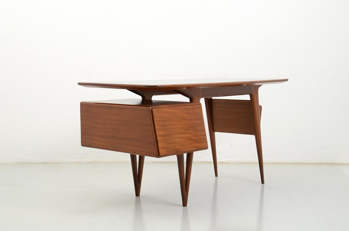 Silvio Cavatorta, Stunning Desk Table in Cherry Wood 3