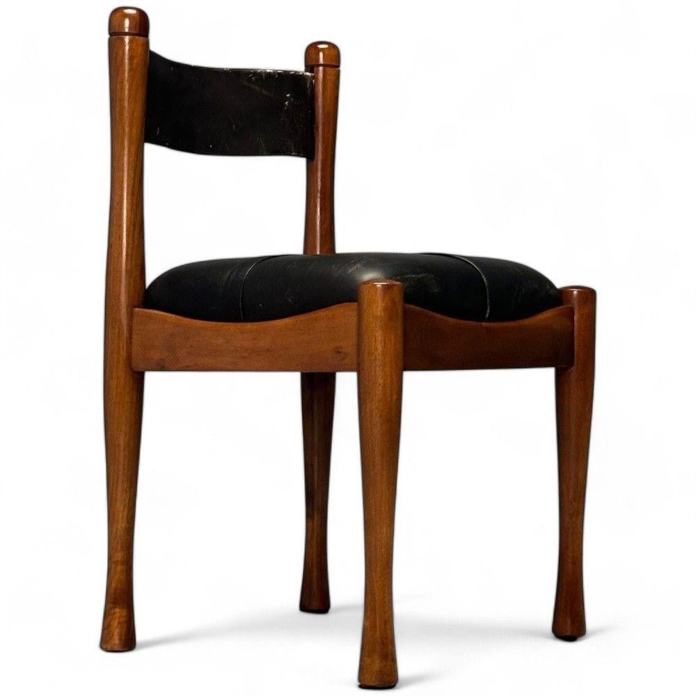 Silvio Coppola, Bernini, Italian Mid-Century Modern, Dining Chairs, Walnut 1960s In Good Condition In Manhasset, NY