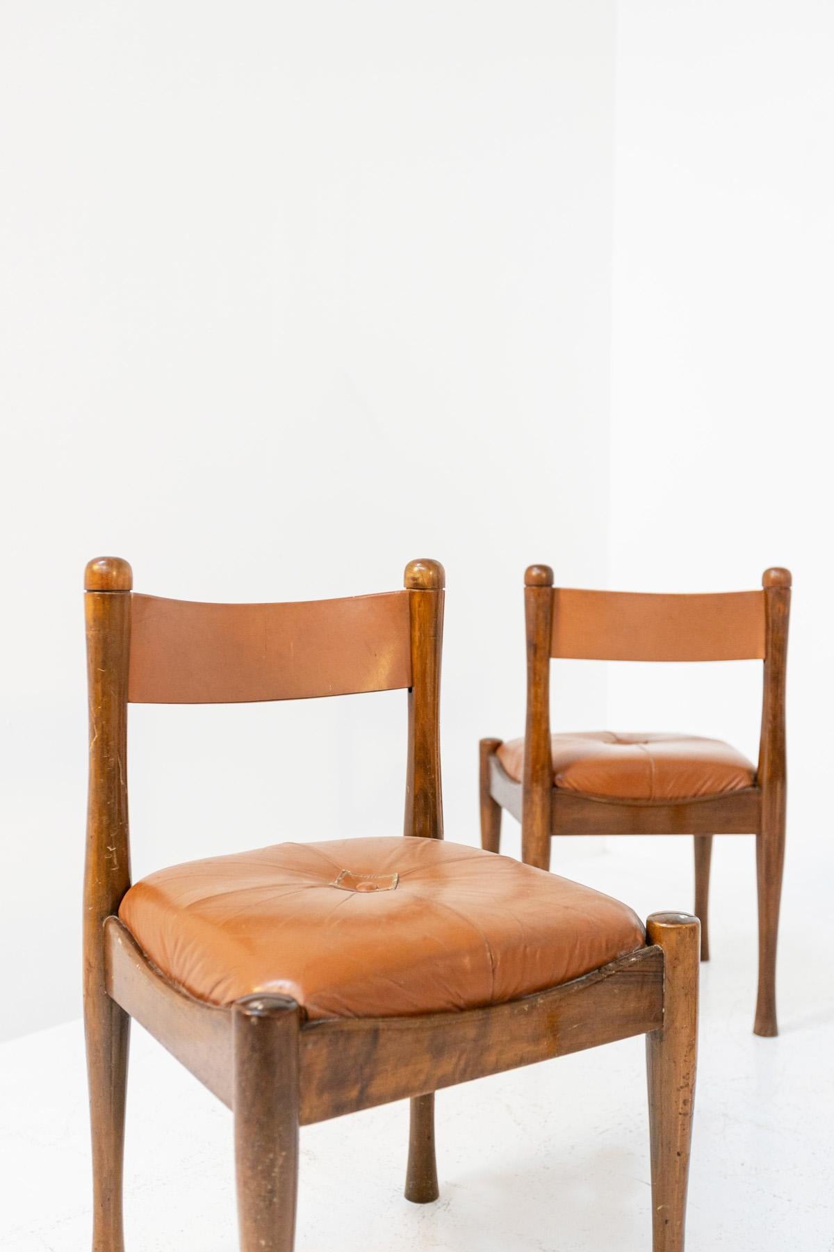 Silvio Coppola for Bernini Rare Set of Eight Chairs in Wood and Brown Leather 3